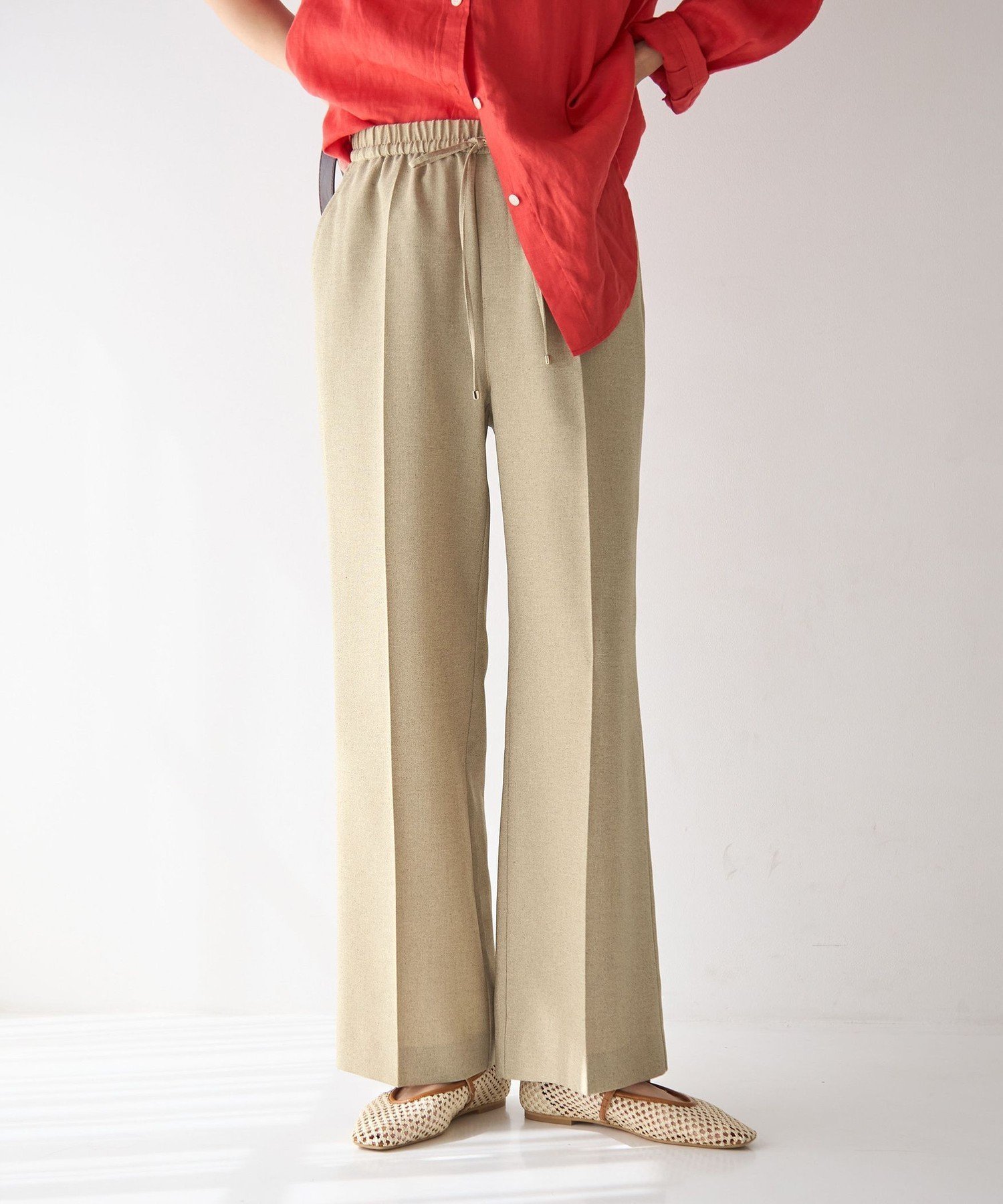 【ユナイテッドアローズ/UNITED ARROWS】のスラブオックス フレアパンツ -マシンウォッシャブル- インテリア・キッズ・メンズ・レディースファッション・服の通販 founy(ファニー) 　ファッション　Fashion　レディースファッション　Fashion for Women　パンツ　Pants & Trousers　春　Spring　キャップ　Cap, Baseball Cap　ギャザー　Gathered, Ruffled　サンダル　Sandals, Summer Shoes　ストレート　Straight, Straight Cut　センター　Center, Center Line　バランス　Balance, Style Balance　パターン　Pattern, Design Print　フラット　Flat, Flat Shoes　フレア　Flare, Flared　メランジ　Melange, Mixed Yarn　アウトレット　Outlet / Clearance　夏　Summer　BEIGE|ID: prp329100004882348 ipo3291000000036442827