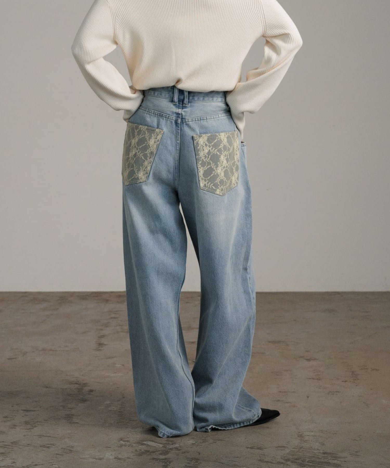 【ローリーズファーム/LOWRYS FARM】のレースデニム インテリア・キッズ・メンズ・レディースファッション・服の通販 founy(ファニー) ファッション Fashion レディースファッション Fashion for Women シンプル Simple, Minimal ストレート Straight, Straight Cut ダメージ Distressed, Destroyed デニム Denim, Jeans Material ドッキング Docking, Mixed Material バランス Balance, Style Balance フェミニン Feminine, Girly ポケット Pocket, Pocket Detail レース Lace, Lace Fabric ワイド Wide, Wide Fit ヴィンテージ Vintage Style 今季 This Season, Current Season 春 Spring ポケットレース|ID: prp329100004882375 ipo3291000000036443070