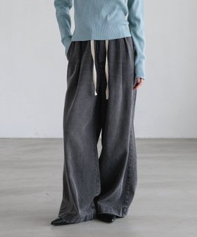 【ローリーズファーム/LOWRYS FARM】のイージーバギーデニム 人気、トレンドファッション・服の通販 founy(ファニー) ファッション Fashion レディースファッション Fashion for Women おすすめ Recommended / Our Picks ギャザー Gathered, Ruffled クロップド Cropped, Short Length コンパクト Compact, Small Size デニム Denim, Jeans Material フロント Front, Front Design ワイド Wide, Wide Fit ヴィンテージ Vintage Style 春 Spring |ID:prp329100004882381