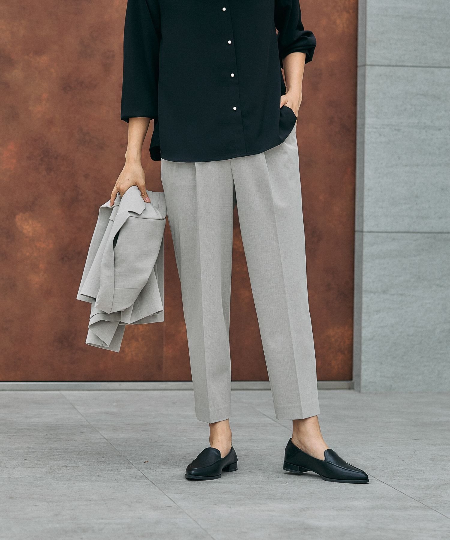 【グローバルワーク/GLOBAL WORK】のウツクシルエットテーパードパンツ/581006 インテリア・キッズ・メンズ・レディースファッション・服の通販 founy(ファニー) 　ファッション　Fashion　レディースファッション　Fashion for Women　パンツ　Pants & Trousers　春　Spring　ジップ　Zip, Zipper　ジャケット　Jacket, Outerwear　ストレッチ　Stretch, Stretchy Fabric　セットアップ　Set-Up, Coordinated Outfit　センター　Center, Center Line　ダブル　Double, Double-Breasted　ツイル　Twist, Twisted Detail　定番　Standard, Basic Item　人気　Popular, Best Seller　フォーマル　Formal, Dressy　フラット　Flat, Flat Shoes　フロント　Front, Front Design　ポケット　Pocket, Pocket Detail　リラックス　Relax, Relaxed Fit　おすすめ　Recommended / Our Picks　セレモニー　Ceremony　ライトベージュ50|ID: prp329100004882407 ipo3291000000036443330