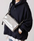 【ビアズリー/BEARDSLEY】の《本革》ドットボディバッグ 人気、トレンドファッション・服の通販 founy(ファニー) ファッション Fashion レディースファッション Fashion for Women バッグ Bags ドット Polka Dot, Dot Pattern 人気 Popular, Best Seller バランス Balance, Style Balance プリント Print, Printed Pattern ポケット Pocket, Pocket Detail ラップ Wrap, Wrap Design ワンポイント One Point, Statement Accent thumbnail シルバー|ID: prp329100004882498 ipo3291000000036444350