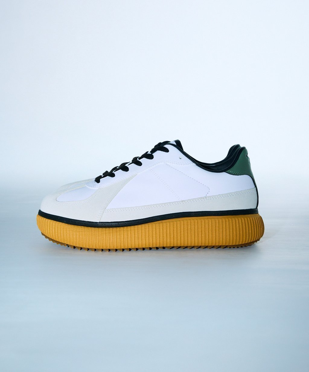 【オニツカ タイガー/Onitsuka Tiger】の【公式ショップ】DELECITY インテリア・キッズ・メンズ・レディースファッション・服の通販 founy(ファニー) ファッション Fashion レディースファッション Fashion for Women クッション Cushion, Throw Pillow シューズ Shoes, Footwear フォルム Silhouette, Form フラット Flat, Flat Shoes 軽量 Lightweight, Ultra Light WHITE/GREEN|ID: prp329100004882556 ipo3291000000036444910