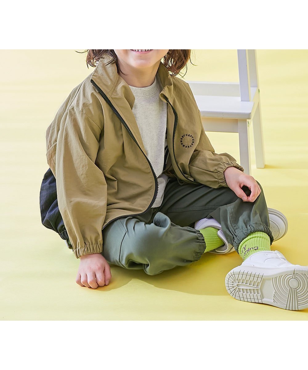 【デビロック/devirock / KIDS】の【水はじく】撥水ナイロン フードが収納できる ウインドブレーカー 子供服 26SS インテリア・キッズ・メンズ・レディースファッション・服の通販 founy(ファニー) 　ファッション　Fashion　キッズファッション　Fashion for Kids　キャップ　Cap, Baseball Cap　スニーカー　Sneakers, Trainers　デニム　Denim, Jeans Material　おすすめ　Recommended / Our Picks　2026年　2026　004-ダークベージュ-ブラック|ID: prp329100004882855 ipo3291000000036447996