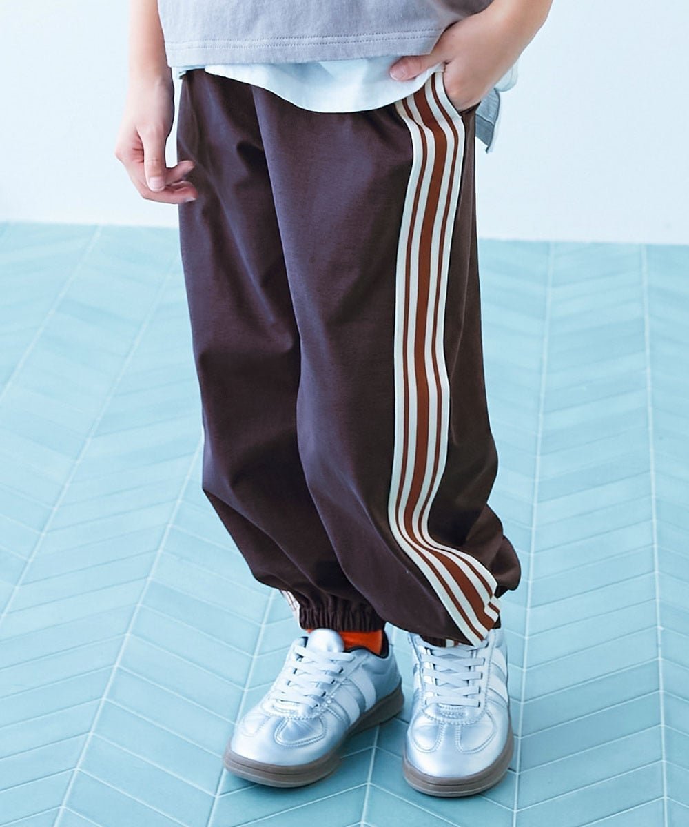 【デビロック/devirock / KIDS】の【イージーウォッシュ】乾燥機OK えらべるデザイン アソートパンツ スウェット 25AW インテリア・キッズ・メンズ・レディースファッション・服の通販 founy(ファニー) 　ファッション　Fashion　キッズファッション　Fashion for Kids　ボトムス　Bottoms　スウェット / スエット　Sweatshirt, Sweatwear　ストレッチ　Stretch, Stretchy Fabric　スニーカー　Sneakers, Trainers　トレンド　Trend, Trending Now　なめらか　Smooth, Silky Texture　おすすめ　Recommended / Our Picks　2025年　2025　2025-2026秋冬・A/W　Autumn/Winter 2025–26 AW25–26　003-ライン-パープルグレー|ID: prp329100004882869 ipo3291000000036448118