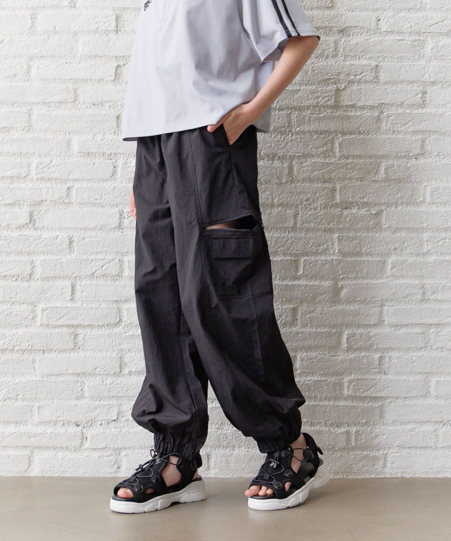 【グローバルワーク/GLOBAL WORK / KIDS】のDRY/サイドZIPカーゴパンツ/キッズ/292254 インテリア・キッズ・メンズ・レディースファッション・服の通販 founy(ファニー) 　ファッション　Fashion　キッズファッション　Fashion for Kids　ボトムス　Bottoms　おすすめ　Recommended / Our Picks　カーゴパンツ　Cargo Pants, Utility Pants　ショート　Short, Short Length　スリット　Slit, Slit Detail　デニム　Denim, Jeans Material　バランス　Balance, Style Balance　ベーシック　Basic, Essential　メッシュ　Mesh, Net Fabric　人気　Popular, Best Seller　夏　Summer　春　Spring　ブラック09|ID: prp329100004883550 ipo3291000000036454612