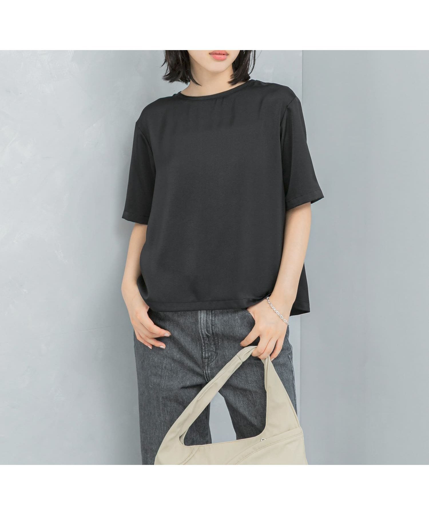 【アーバンリサーチ ロッソ/URBAN RESEARCH ROSSO】のUVカットサテンブラウス インテリア・キッズ・メンズ・レディースファッション・服の通販 founy(ファニー) 　ファッション　Fashion　レディースファッション　Fashion for Women　トップス・カットソー　Cut & Sew Tops　シャツ・ブラウス・オフィスカジュアル　Elegant Blouses & Button-Ups　2025年　2025　2025春夏・S/S　Spring/Summer 2025 SS25　サテン　Satin, Glossy Fabric　シンプル　Simple, Minimal　スラックス　Slacks, Dress Pants　デニム　Denim, Jeans Material　ハーフ　Half, Half-Length　エレガント 上品　Elegant　夏　Summer　S/S・春夏　SS, Spring/Summer, Warm Season　BLACK|ID: prp329100004883809 ipo3291000000036456370