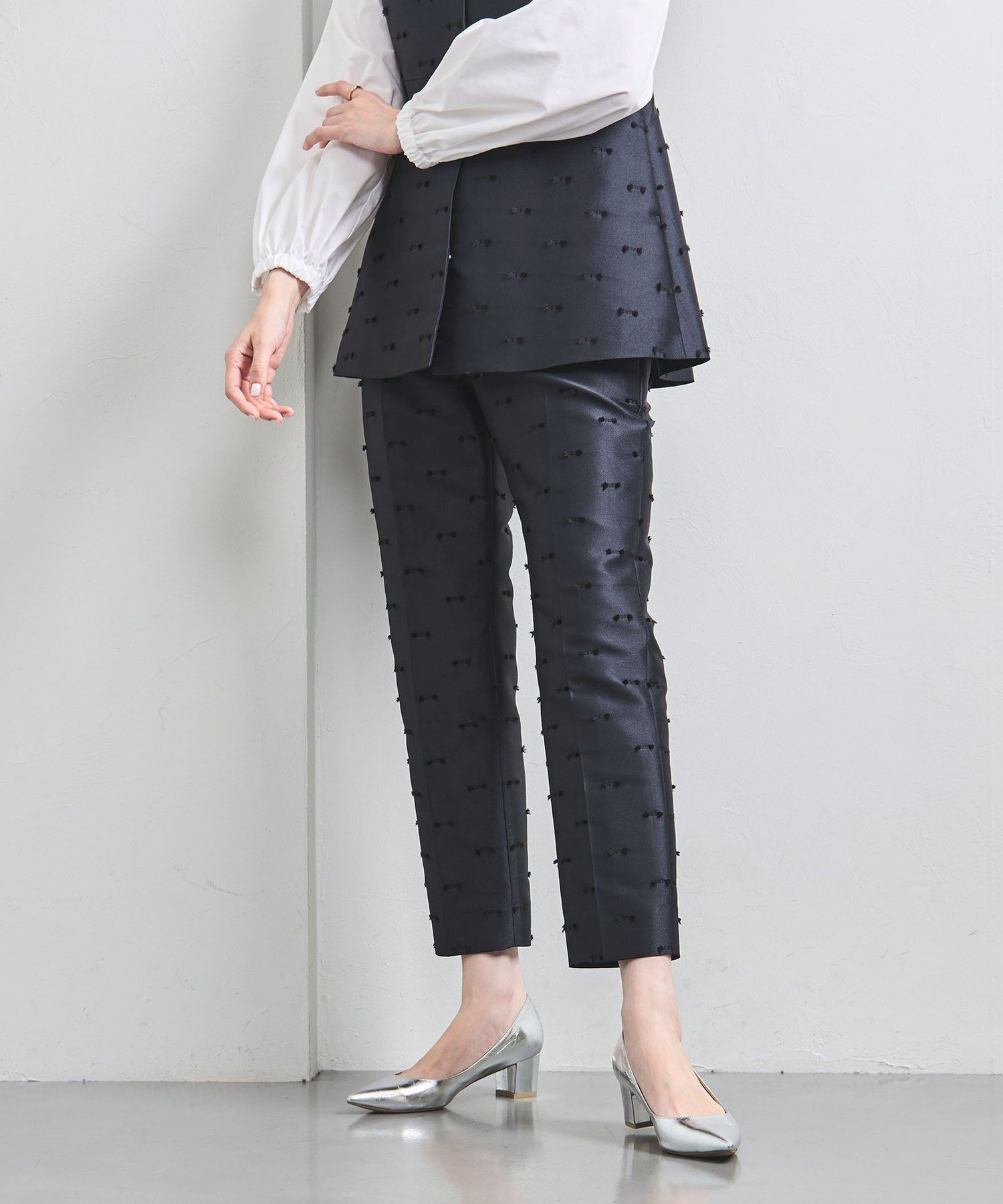 【ユナイテッドアローズ/UNITED ARROWS】のリボン カットジャガード パンツ インテリア・キッズ・メンズ・レディースファッション・服の通販 founy(ファニー) ファッション Fashion レディースファッション Fashion for Women パンツ Pants & Trousers カットジャガード Cut Jacquard セットアップ Set-Up, Coordinated Outfit ベスト Vest, Waistcoat リボン Ribbon, Bow アウトレット Outlet / Clearance おすすめ Recommended / Our Picks エレガント 上品 Elegant セレモニー Ceremony NAVY|ID: prp329100004883813 ipo3291000000036456390