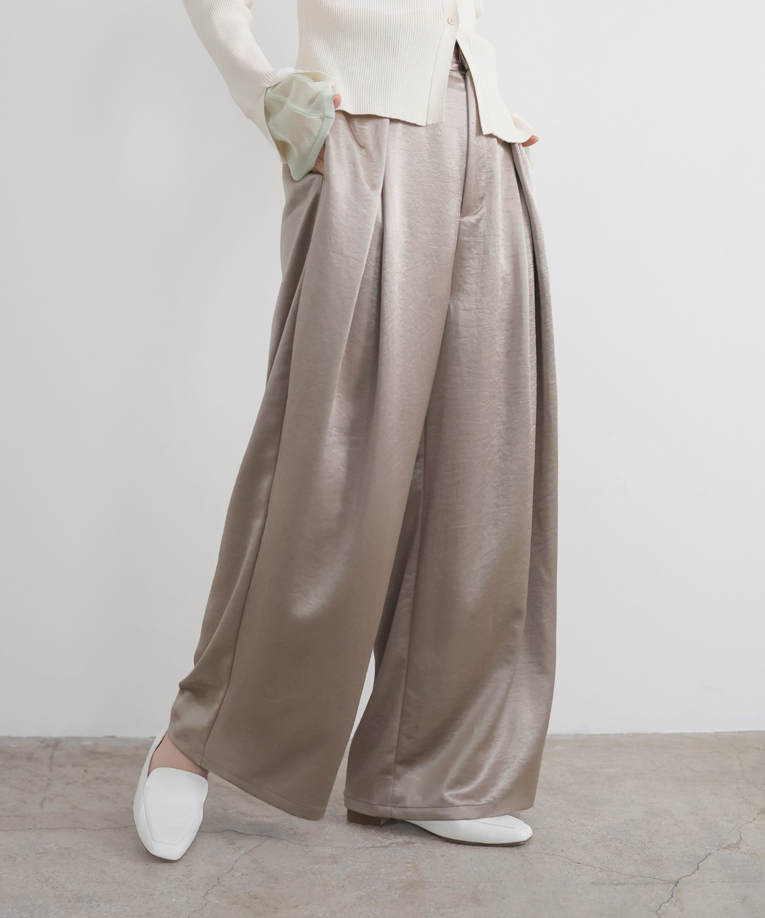 【リアン/Lian】のサテンタックワイドパンツ 人気、トレンドファッション・服の通販 founy(ファニー) 　ファッション　Fashion　レディースファッション　Fashion for Women　パンツ　Pants & Trousers　ストレート　Straight, Straight Cut　 other-1|ID: prp329100004883817 ipo3291000000036456408