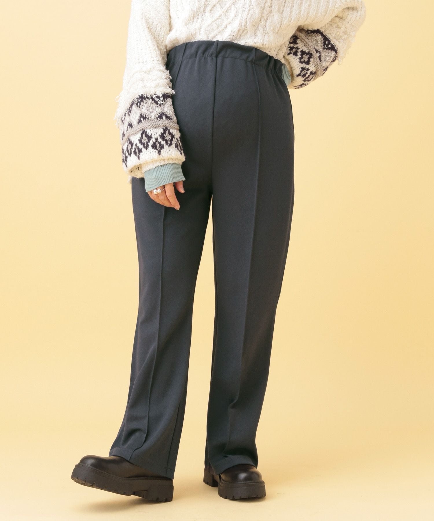 【レプシィム ローリーズファーム/LEPSIM LOWRYS FARM】の【産前・産後対応】マタニティ/ピンタックフレアパンツ インテリア・キッズ・メンズ・レディースファッション・服の通販 founy(ファニー) 　ファッション　Fashion　キッズファッション　Fashion for Kids　ボトムス　Bottoms　おすすめ　Recommended / Our Picks　カーディガン　Cardigan, Knitwear　ストレッチ　Stretch, Stretchy Fabric　タンク　Tank Top, Sleeveless Top　フレア　Flare, Flared　ビジネス 仕事 通勤　Business / Work / Commuting　スミクロ18|ID: prp329100004883945 ipo3291000000036456873