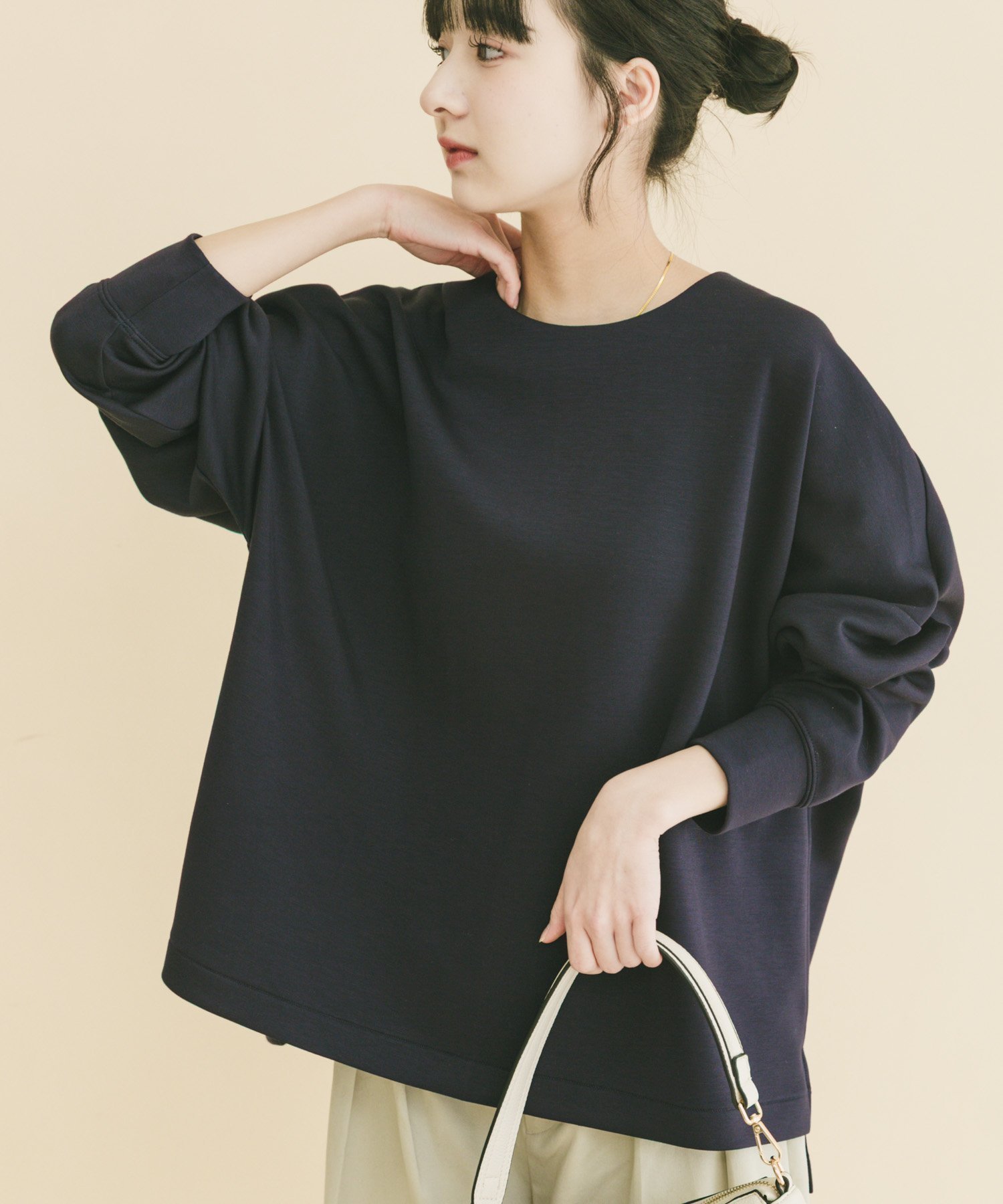 【アイテムズアーバンリサーチ/ITEMS URBAN RESEARCH】のダンボールバックジッププルオーバー インテリア・キッズ・メンズ・レディースファッション・服の通販 founy(ファニー) 　ファッション　Fashion　レディースファッション　Fashion for Women　トップス・カットソー　Cut & Sew Tops　カジュアルプルオーバー・ニットトップス　Pullovers & Knit Tops / Casual Pullovers　バッグ　Bags　2026年　2026　カットソー　Cut and Sewn Top　ジップ　Zip, Zipper　スリット　Slit, Slit Detail　バランス　Balance, Style Balance　エレガント 上品　Elegant　夏　Summer　S/S・春夏　SS, Spring/Summer, Warm Season　ネイビー|ID: prp329100004885779 ipo3291000000036474042