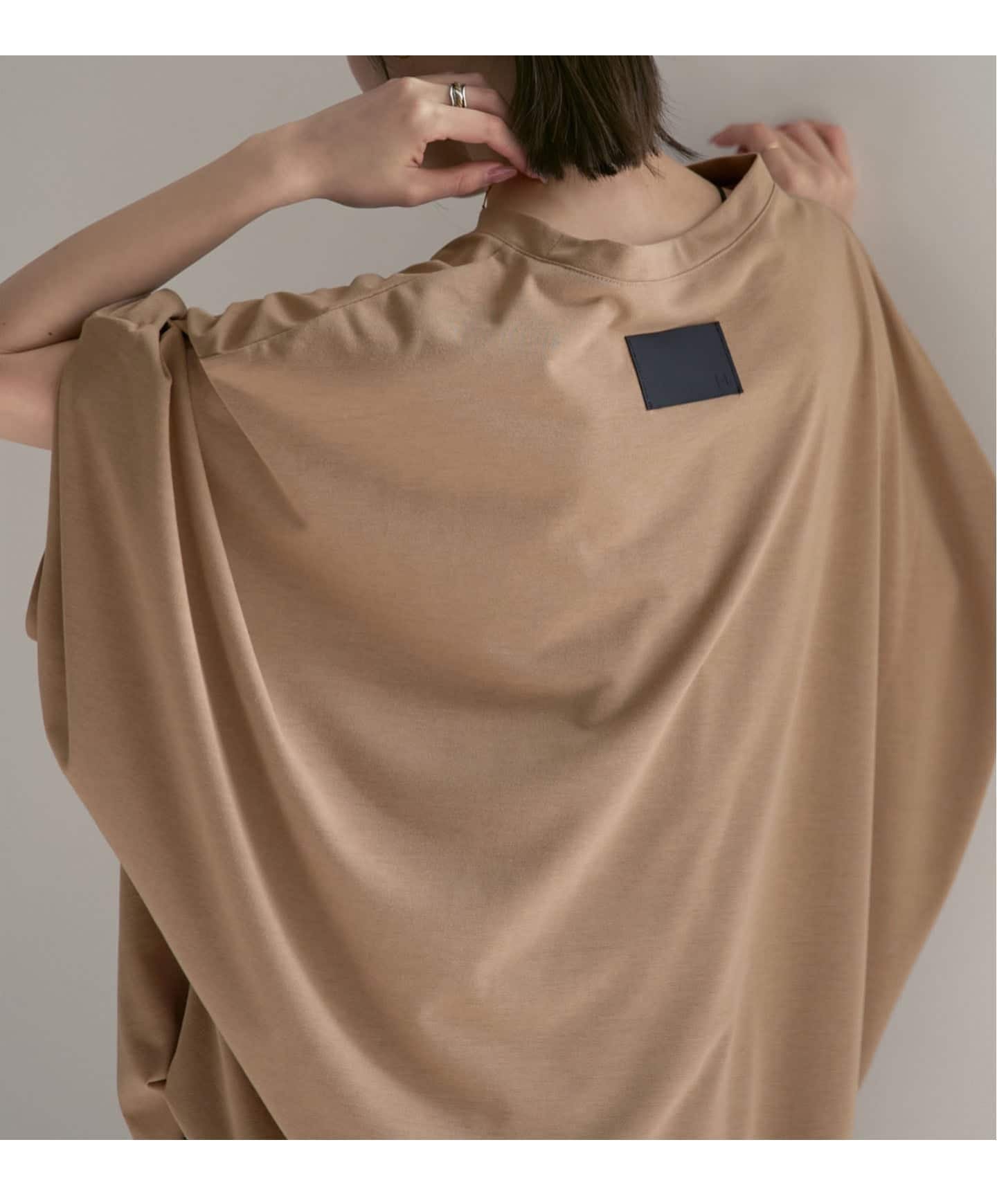 【ノーブル / スピック&スパン/NOBLE / Spick & Span】のCOG THE BIGSMOKE/コグザビッグスモーク NARIAH TUCKED SLEEVE TOP インテリア・キッズ・メンズ・レディースファッション・服の通販 founy(ファニー) ファッション Fashion レディースファッション Fashion for Women トップス・カットソー Cut & Sew Tops カットソー Cut and Sewn Top コレクション Collection, Seasonal Line トレンド Trend, Trending Now ドレープ Drape, Draping Fabric 人気 Popular, Best Seller バルーン Balloon, Balloon Silhouette フォルム Silhouette, Form ブラウジング Blouson Silhouette, Cinched Waist リアル Real, Realistic リボン Ribbon, Bow レース Lace, Lace Fabric ロンドン London Style, British Inspired おすすめ Recommended / Our Picks 日本製 Made In Japan 旅行 Travel ベージュ|ID: prp329100004888102 ipo3291000000036503157