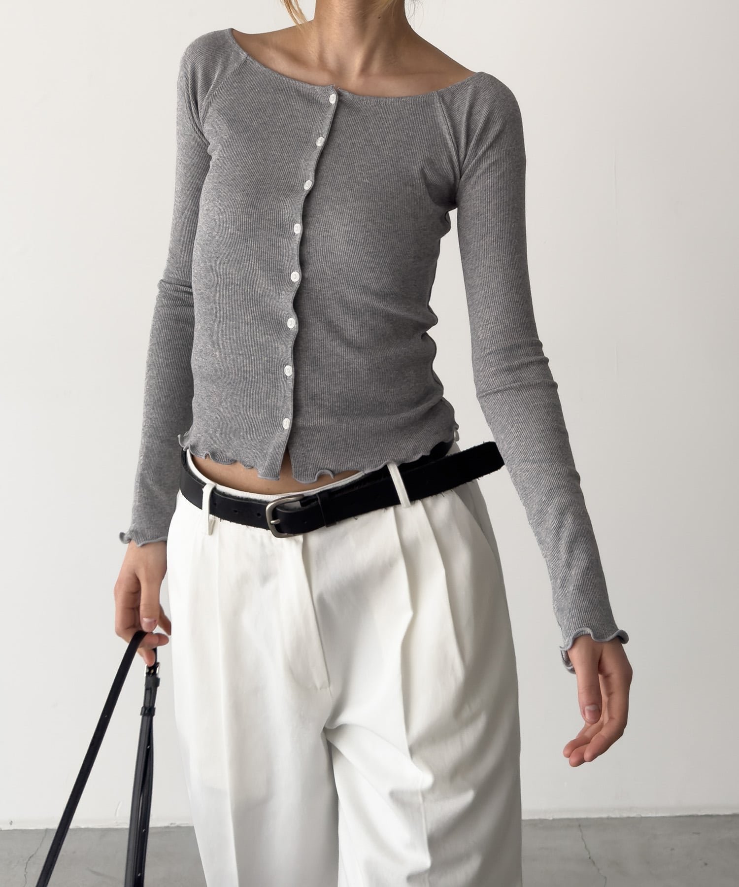 【キャナルジーン/CANAL JEAN】のEl mar リブオフショルロングTシャツ インテリア・キッズ・メンズ・レディースファッション・服の通販 founy(ファニー) 　ファッション　Fashion　レディースファッション　Fashion for Women　トップス・カットソー　Cut & Sew Tops　シャツ・ブラウス・オフィスカジュアル　Elegant Blouses & Button-Ups　ロングTシャツ・Tシャツ　Longline T-Shirts & Tees　スラックス　Slacks, Dress Pants　デコルテ　Décolleté, Neckline　デニム　Denim, Jeans Material　ロング　Long, Long-Length　グレー|ID: prp329100004888169 ipo3291000000036503889