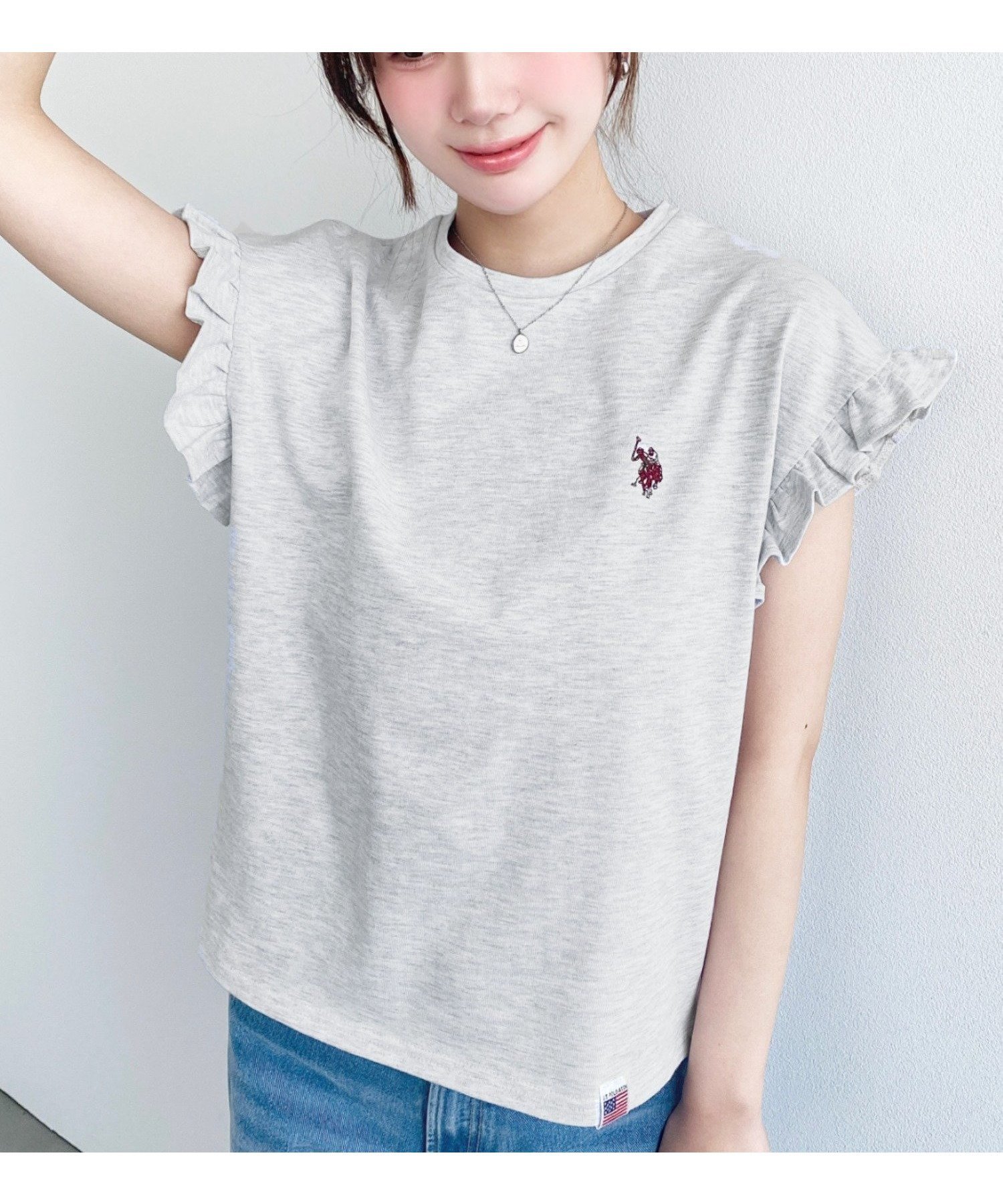 【モーメントプラス/moment+ / MEN】のU.S.POLO ASSNワンポイント刺繍ショルダーフリルTシャツ インテリア・キッズ・メンズ・レディースファッション・服の通販 founy(ファニー) 　ファッション　Fashion　メンズファッション　Fashion for Men　インナー　Innerwear　厚底　Platform Shoes　ガーリー　Girly, Feminine Style　コンパクト　Compact, Small Size　ショルダー　Shoulder, Shoulder Strap　シンプル　Simple, Minimal　スニーカー　Sneakers, Trainers　スリーブ　Sleeve, Long Sleeve / Short Sleeve　デニム　Denim, Jeans Material　トレンド　Trend, Trending Now　バランス　Balance, Style Balance　ビスチェ　Bustier, Corset Top　フリル　Frill, Ruffle　フレンチ　French, French Style　ベーシック　Basic, Essential　ボトム　Bottoms, Lower Wear　半袖　Short Sleeve, Half Sleeve　ワンポイント　One Point, Statement Accent　再入荷　Restock / Back in Stock　プチプライス・低価格　Affordable / Budget Price　オートミール|ID: prp329100004888227 ipo3291000000036504337