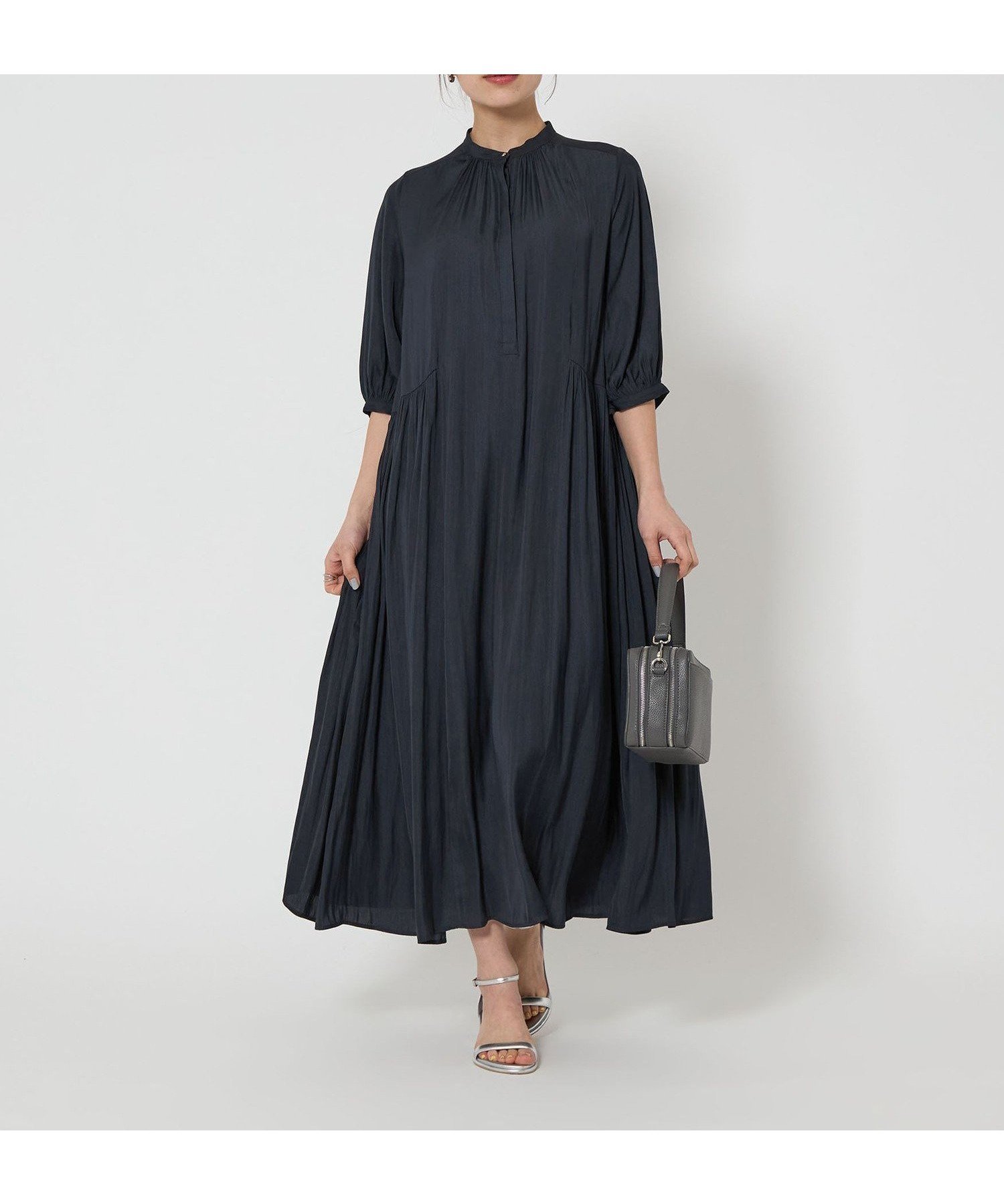 【ユナイテッドアローズ/UNITED ARROWS】のサテン ギャザー ショートスリーブ ワンピース インテリア・キッズ・メンズ・レディースファッション・服の通販 founy(ファニー) 　ファッション　Fashion　レディースファッション　Fashion for Women　ワンピース　Dresses　春　Spring　ギャザー　Gathered, Ruffled　サテン　Satin, Glossy Fabric　ショート　Short, Short Length　スリーブ　Sleeve, Long Sleeve / Short Sleeve　フロント　Front, Front Design　半袖　Short Sleeve, Half Sleeve　アウトレット　Outlet / Clearance　おすすめ　Recommended / Our Picks　エレガント 上品　Elegant　セレモニー　Ceremony　結婚式　Wedding　二次会　After Party　ビジネス 仕事 通勤　Business / Work / Commuting　NAVY|ID: prp329100004888244 ipo3291000000036504480