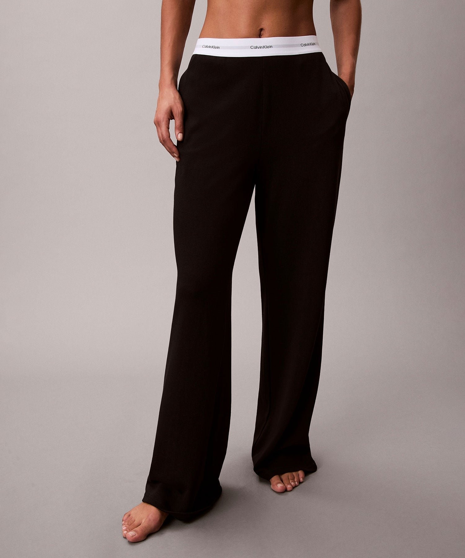 【カルバンクライン/Calvin Klein】の【公式ショップ】 カルバンクライン パンツ - Logo Cotton Jersey ロゴジャージーパンツ Calvin Klein Underwear QS7518 インテリア・キッズ・メンズ・レディースファッション・服の通販 founy(ファニー) ファッション Fashion レディースファッション Fashion for Women パンツ Pants & Trousers 下着・ランジェリー Lingerie & Intimates アンダーウェア・ベースインナー・肌着 Underwear / Base Layer / Undergarments ポケット Pocket, Pocket Detail ロング Long, Long-Length Black|ID: prp329100004888252 ipo3291000000036504535