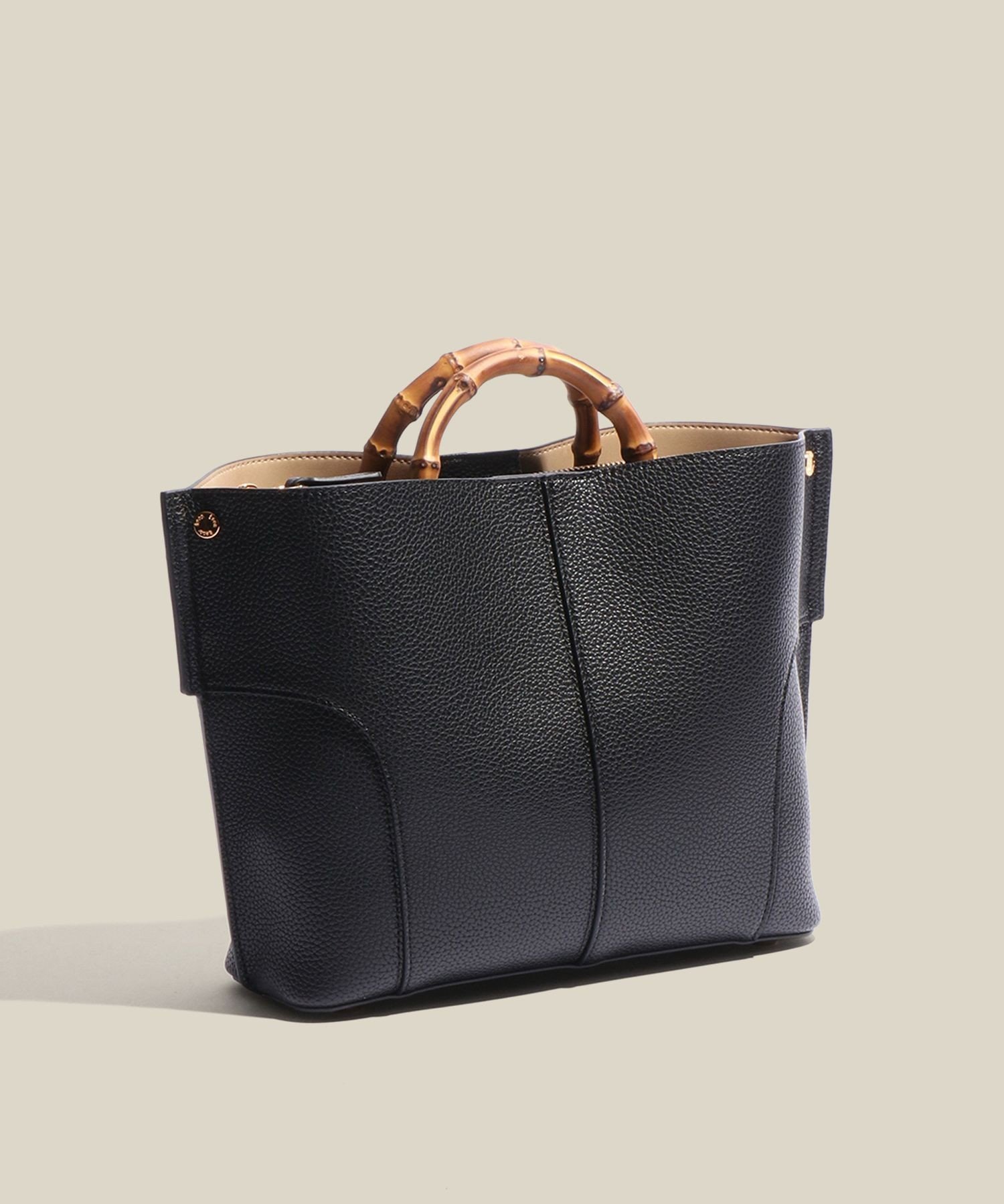 【ロペ/ROPE'】の【E POR】BAMBOO BAG Medium/軽量・通勤・26SS新色 インテリア・キッズ・メンズ・レディースファッション・服の通販 founy(ファニー) 　ファッション　Fashion　レディースファッション　Fashion for Women　エレガント 上品　Elegant　コンパクト　Compact, Small Size　軽量　Lightweight, Ultra Light　ショルダー　Shoulder, Shoulder Strap　シンプル　Simple, Minimal　ハーフ　Half, Half-Length　フォルム　Silhouette, Form　ボンディング　Bonding, Bonded Fabric　ポケット　Pocket, Pocket Detail　マグネット　Magnet, Magnetic Closure　ラップ　Wrap, Wrap Design　S/S・春夏　SS, Spring/Summer, Warm Season　おすすめ　Recommended / Our Picks　夏　Summer　ビジネス 仕事 通勤　Business / Work / Commuting　2026年　2026　ブラック系(03)|ID: prp329100004888286 ipo3291000000036504772