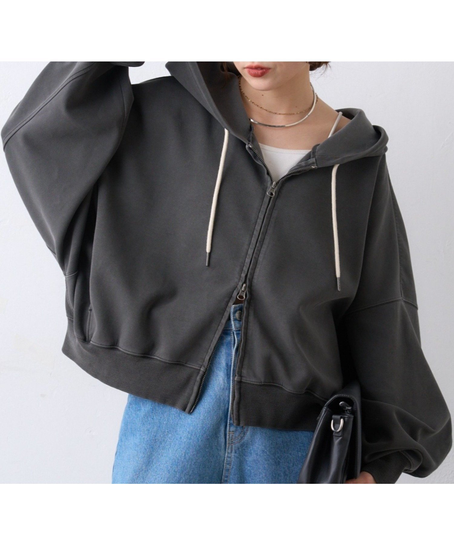 【チャオパニックティピー/CIAOPANIC TYPY】の【ゆるっと抜け感大人フーディー】ピグメントダンボールパーカー インテリア・キッズ・メンズ・レディースファッション・服の通販 founy(ファニー) 　ファッション　Fashion　レディースファッション　Fashion for Women　トップス・カットソー　Cut & Sew Tops　レディースパーカー・カジュアルフーディー　Casual Hoodies & Sweatshirts　シンプル　Simple, Minimal　スウェット / スエット　Sweatshirt, Sweatwear　ストレート　Straight, Straight Cut　トレンド　Trend, Trending Now　バランス　Balance, Style Balance　パーカー　Hoodie, Parka　無地　Plain, Solid Color　ルーズ　Loose, Oversized　ワイド　Wide, Wide Fit　おすすめ　Recommended / Our Picks　チャコールグレー|ID: prp329100004889068 ipo3291000000036521215