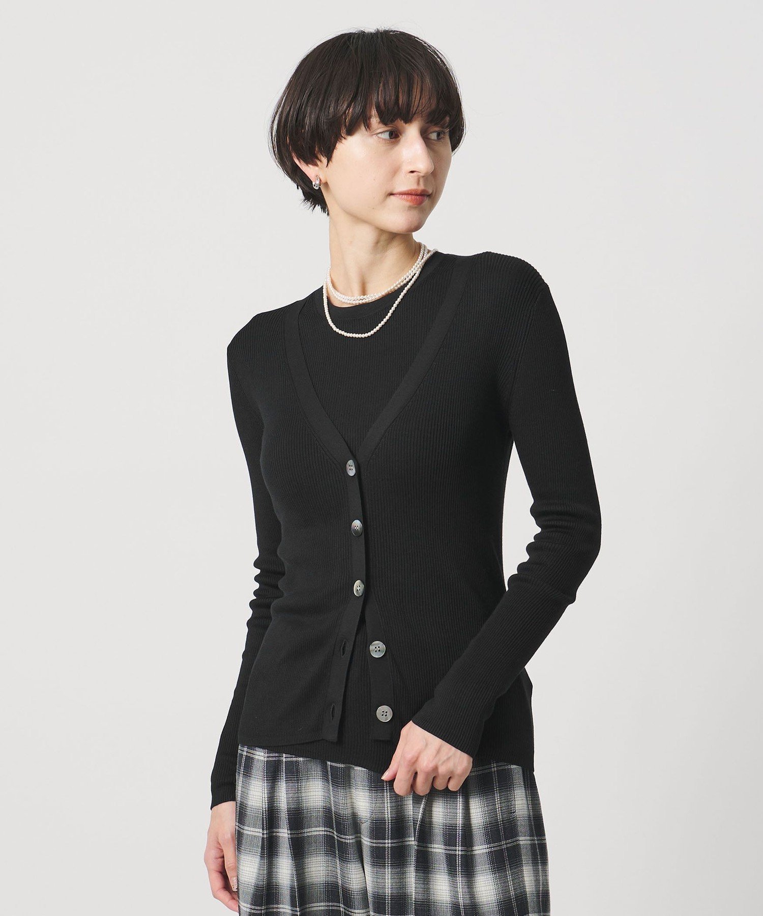 【ユナイテッドアローズ/UNITED ARROWS】のシルクリブ Vネック カーディガン インテリア・キッズ・メンズ・レディースファッション・服の通販 founy(ファニー) 　ファッション　Fashion　レディースファッション　Fashion for Women　トップス・カットソー　Cut & Sew Tops　カーディガン・羽織り　Layered Style Cardigans　Vネックトップス　V-Neck Tops / V-Cut Neckline Shirts　インナー　Innerwear　カーディガン　Cardigan, Knitwear　シルク　Silk, 100% Silk　タートルネック　Turtleneck, High Neck　フィット　Fit, Slim Fit　ロング　Long, Long-Length　BLACK|ID: prp329100004889079 ipo3291000000036521497