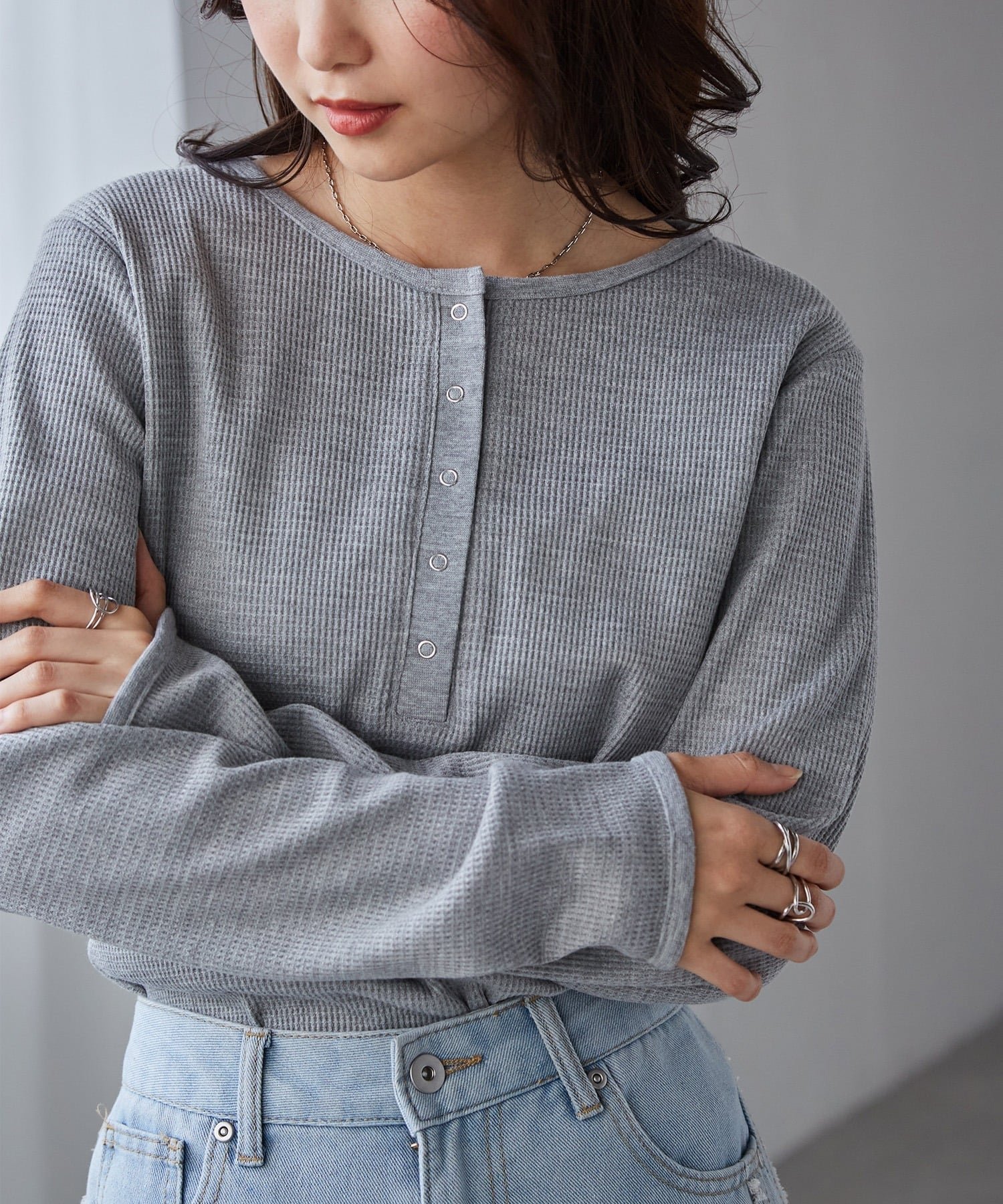 【ラナン/Ranan】のRanan/ヘンリーネックワッフルロンT インテリア・キッズ・メンズ・レディースファッション・服の通販 founy(ファニー) 　ファッション　Fashion　レディースファッション　Fashion for Women　トップス・カットソー　Cut & Sew Tops　ロングTシャツ・Tシャツ　Longline T-Shirts & Tees　カットソー　Cut and Sewn Top　シンプル　Simple, Minimal　スリーブ　Sleeve, Long Sleeve / Short Sleeve　タイトスカート　Pencil Skirt, Tight Skirt　トレンド　Trend, Trending Now　フィット　Fit, Slim Fit　フェミニン　Feminine, Girly　ベーシック　Basic, Essential　ボーダー　Border, Stripe　ポケット　Pocket, Pocket Detail　ロング　Long, Long-Length　楽ちん　Easy Fit, Comfortable　ワッフル　Waffle, Waffle Knit　GR|ID: prp329100004889080 ipo3291000000036521542