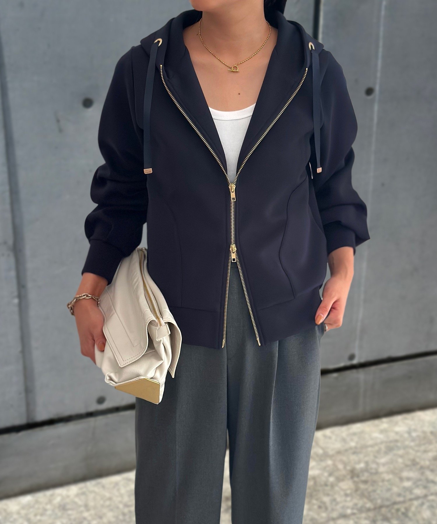 【スタイルドア/STYLEDOOR】のダンボールジップアップパーカー インテリア・キッズ・メンズ・レディースファッション・服の通販 founy(ファニー) 　ファッション　Fashion　レディースファッション　Fashion for Women　トップス・カットソー　Cut & Sew Tops　レディースパーカー・カジュアルフーディー　Casual Hoodies & Sweatshirts　アウトドア　Outdoor Clothing　インナー　Innerwear　洗える　Machine Washable　キャミソール　Camisole, Spaghetti Strap Top　コンパクト　Compact, Small Size　シルバー　Silver, Metallic Silver　シンプル　Simple, Minimal　ストレッチ　Stretch, Stretchy Fabric　タンク　Tank Top, Sleeveless Top　定番　Standard, Basic Item　パーカー　Hoodie, Parka　ベーシック　Basic, Essential　ボトム　Bottoms, Lower Wear　羽織　Haori, Light Jacket　エレガント 上品　Elegant　ネイビー|ID: prp329100004889085 ipo3291000000036521680