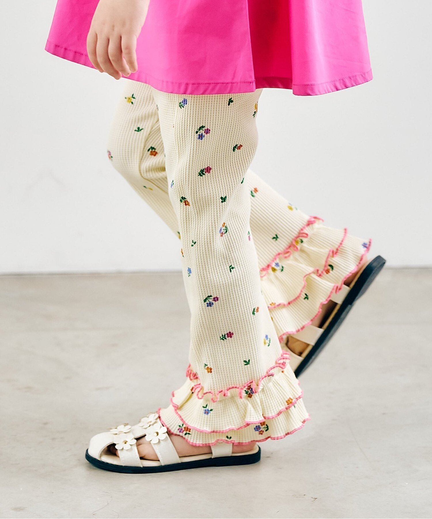 【エフオー オンラインストア/F.O.Online Store / KIDS】のWEB限定 ワッフルフリルレギンス 10分丈 インテリア・キッズ・メンズ・レディースファッション・服の通販 founy(ファニー) 　ファッション　Fashion　キッズファッション　Fashion for Kids　プリント　Print, Printed Pattern　レギンス　Leggings, Stretch Pants　クリーム|ID: prp329100004889944 ipo3291000000036539928