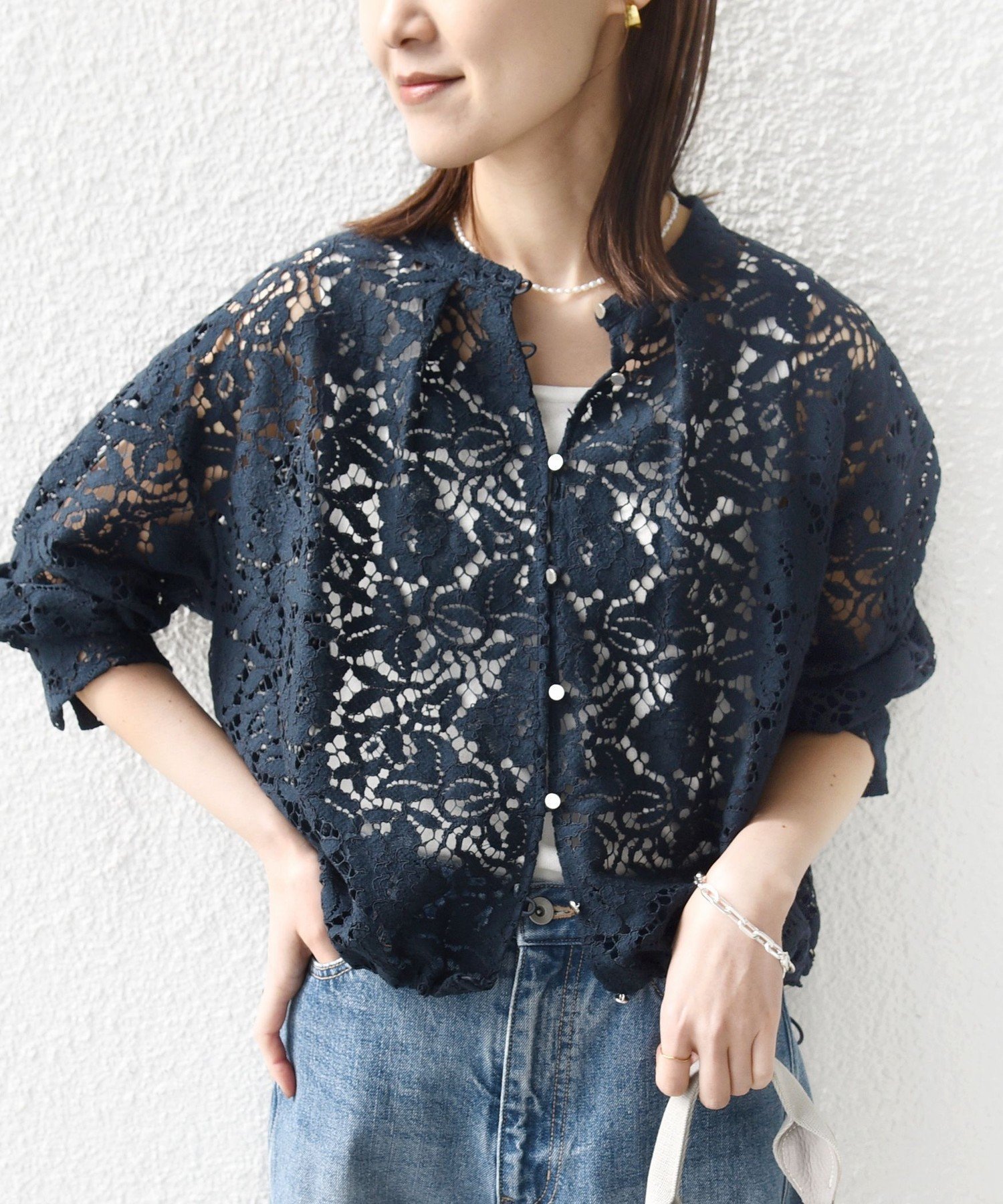 【シップス フォー ウィメン/SHIPS】の手洗い可能 裾 ドロスト レース ブラウス 人気、トレンドファッション・服の通販 founy(ファニー) 　ファッション　Fashion　レディースファッション　Fashion for Women　トップス・カットソー　Cut & Sew Tops　シャツ・ブラウス・オフィスカジュアル　Elegant Blouses & Button-Ups　アクセサリー　Fashion Accessories　インナー　Innerwear　キャミソール　Camisole, Spaghetti Strap Top　ショルダー　Shoulder, Shoulder Strap　シルバー　Silver, Metallic Silver　シンプル　Simple, Minimal　ストリング　String, Drawstring　タンク　Tank Top, Sleeveless Top　デニム　Denim, Jeans Material　ドロップ　Drop Shoulder, Dropped Style　フラワー　Flower, Floral　フロント　Front, Front Design　ボトム　Bottoms, Lower Wear　ポケット　Pocket, Pocket Detail　羽織　Haori, Light Jacket　メタル　Metal, Metal Parts　モチーフ　Motif, Design Theme　リラックス　Relax, Relaxed Fit　レース　Lace, Lace Fabric　2026年　2026　 other-1|ID: prp329100004890096 ipo3291000000036541680