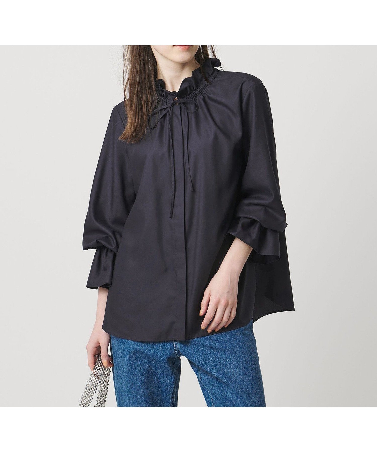 【ユナイテッドアローズ/UNITED ARROWS】のフリルカラー フレアスリーブ ブラウス インテリア・キッズ・メンズ・レディースファッション・服の通販 founy(ファニー) 　ファッション　Fashion　レディースファッション　Fashion for Women　トップス・カットソー　Cut & Sew Tops　シャツ・ブラウス・オフィスカジュアル　Elegant Blouses & Button-Ups　スリーブ　Sleeve, Long Sleeve / Short Sleeve　ドレープ　Drape, Draping Fabric　ドローストリング　Drawstring, Pull Cord　フェミニン　Feminine, Girly　フリル　Frill, Ruffle　フレア　Flare, Flared　ラウンド　Round, Round Neck　リボン　Ribbon, Bow　セレモニー　Ceremony　NAVY|ID: prp329100004892189 ipo3291000000036568561