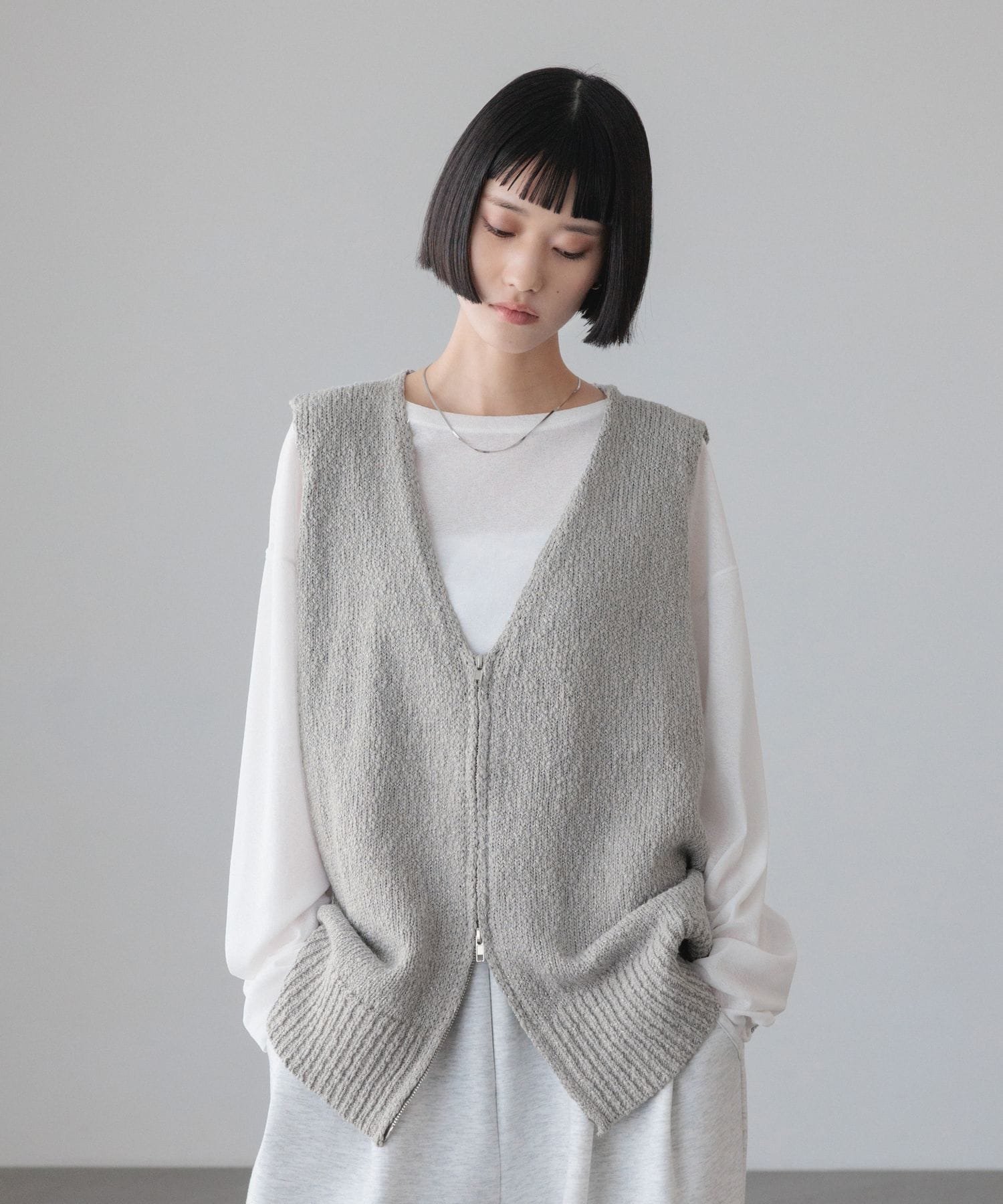 【ローリーズファーム/LOWRYS FARM】のラメスラブZIPベスト 人気、トレンドファッション・服の通販 founy(ファニー) 　ファッション　Fashion　レディースファッション　Fashion for Women　アウター　Coat / Outerwear Collection　トップス・カットソー　Cut & Sew Tops　ベスト&ジレ / 重ね着スタイル　Vests & Gilets　ベスト　Vest, Waistcoat　 other-1|ID: prp329100004892732 ipo3291000000036572755