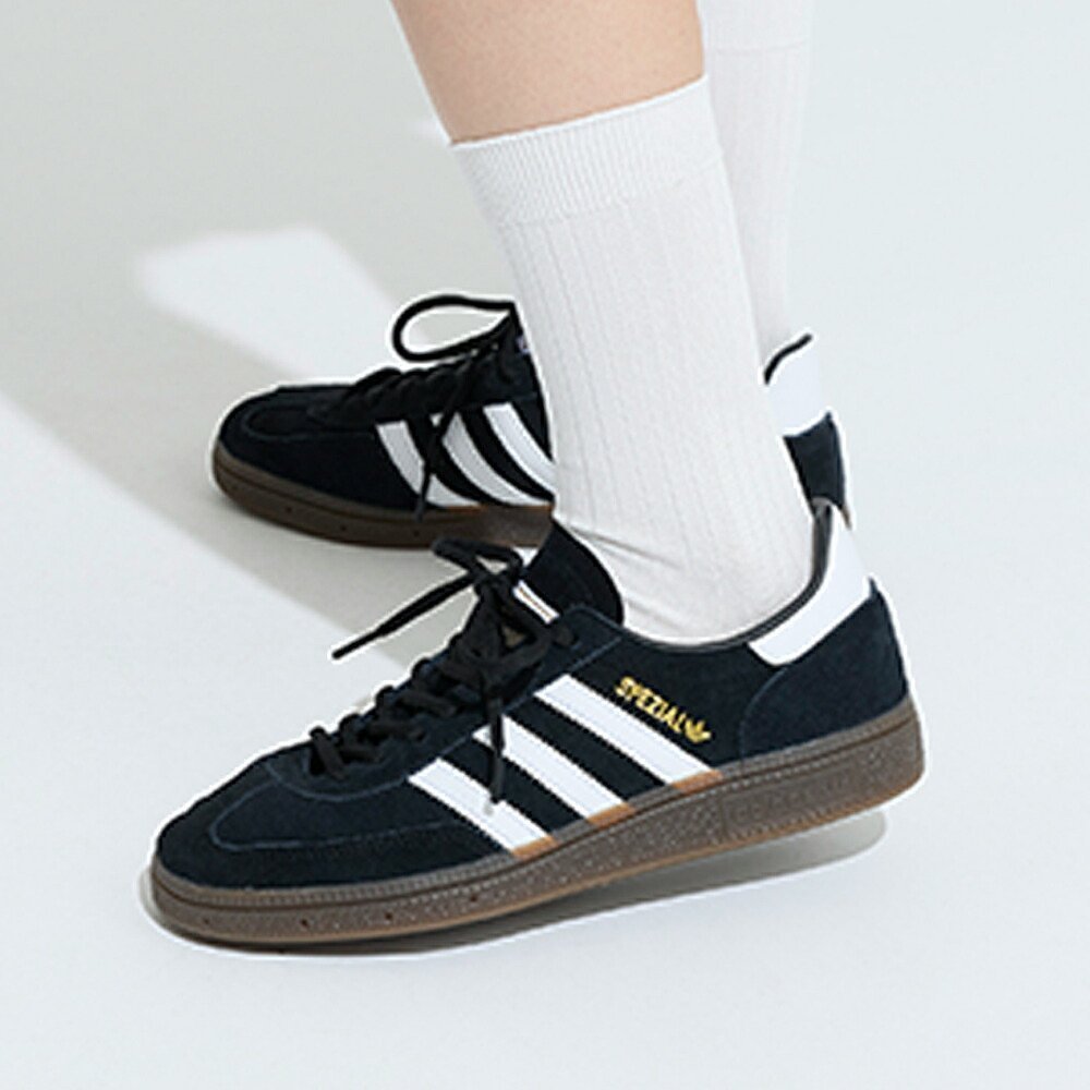 【アディダス/adidas / MEN】の【公式】アディダス adidas ハンドボール スペツィアル / Handball Spezial インテリア・キッズ・メンズ・レディースファッション・服の通販 founy(ファニー) 　ファッション　Fashion　メンズファッション　Fashion for Men　クラシック　Classic, Timeless Style　サッカー　Seersucker, Summer Fabric　シューズ　Shoes, Footwear　フィット　Fit, Slim Fit　レギュラー　Regular, Standard Fit　今季　This Season, Current Season　ブラック|ID: prp329100004893083 ipo3291000000036575857