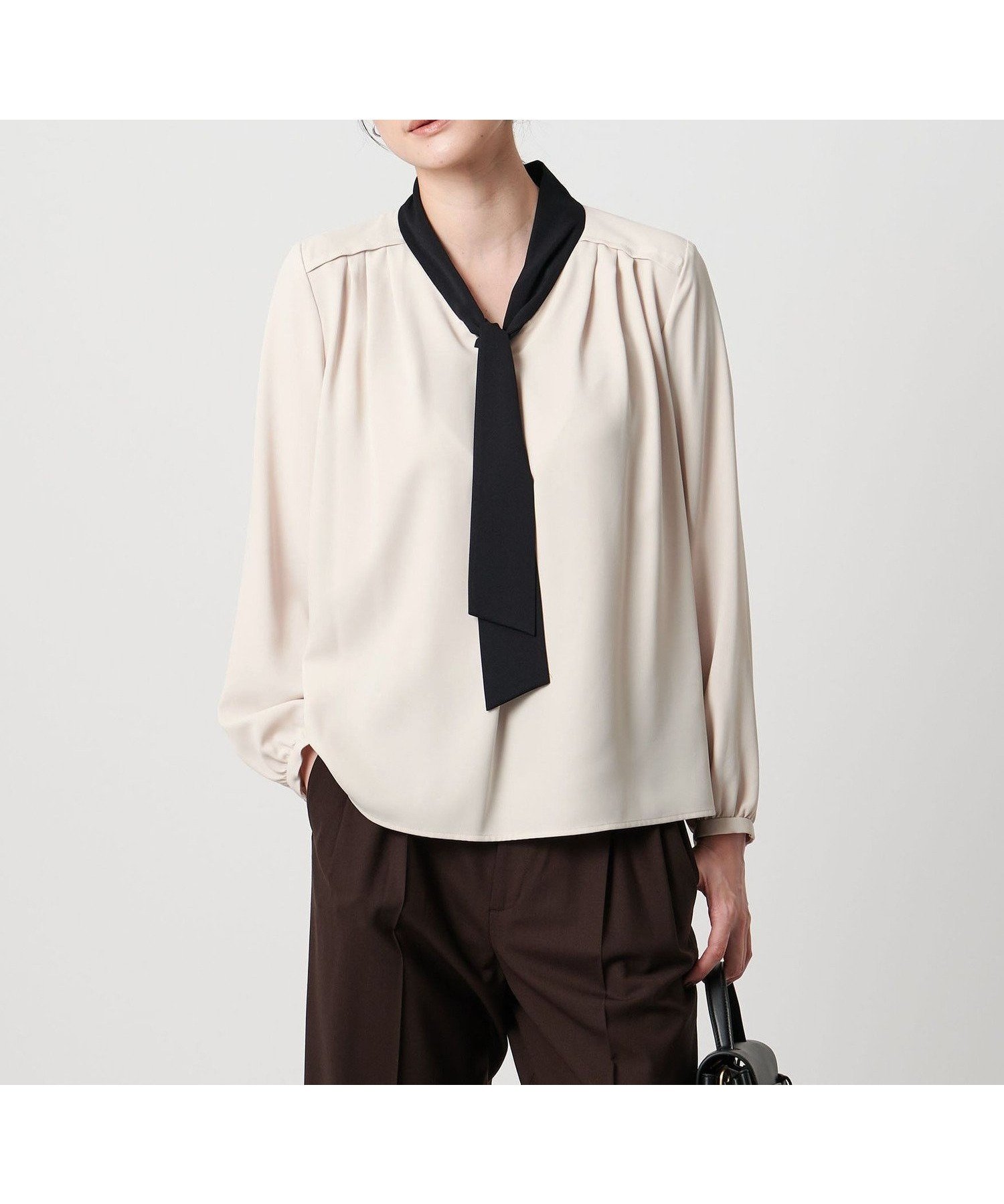 【ユナイテッドアローズ/UNITED ARROWS】のボウタイ ロングスリーブ ブラウス-ウォッシャブル- 人気、トレンドファッション・服の通販 founy(ファニー) 　ファッション　Fashion　レディースファッション　Fashion for Women　トップス・カットソー　Cut & Sew Tops　シャツ・ブラウス・オフィスカジュアル　Elegant Blouses & Button-Ups　インナー　Innerwear　ウォッシャブル　Machine Washable　ギャザー　Gathered, Ruffled　ジャケット　Jacket, Outerwear　ジョーゼット　Georgette, Semi-Sheer Fabric　スリーブ　Sleeve, Long Sleeve / Short Sleeve　タイトスカート　Pencil Skirt, Tight Skirt　ダウン　Down, Puffer　デニム　Denim, Jeans Material　人気　Popular, Best Seller　長袖　Long Sleeve, Full Sleeve　フォーマル　Formal, Dressy　リラックス　Relax, Relaxed Fit　ロング　Long, Long-Length　ワイド　Wide, Wide Fit　エレガント 上品　Elegant　セレモニー　Ceremony　 other-1|ID: prp329100004893213 ipo3291000000036576834