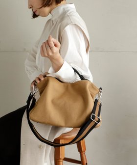 【ヴィータフェリーチェ/VitaFelice】の本革ハンドル2wayトートバッグ レディース ナイロン キャンバス 人気、トレンドファッション・服の通販 founy(ファニー) ファッション Fashion レディースファッション Fashion for Women バッグ Bags キャンバス Canvas, Canvas Fabric ショルダー Shoulder, Shoulder Strap フォルム Silhouette, Form |ID:prp329100004893299