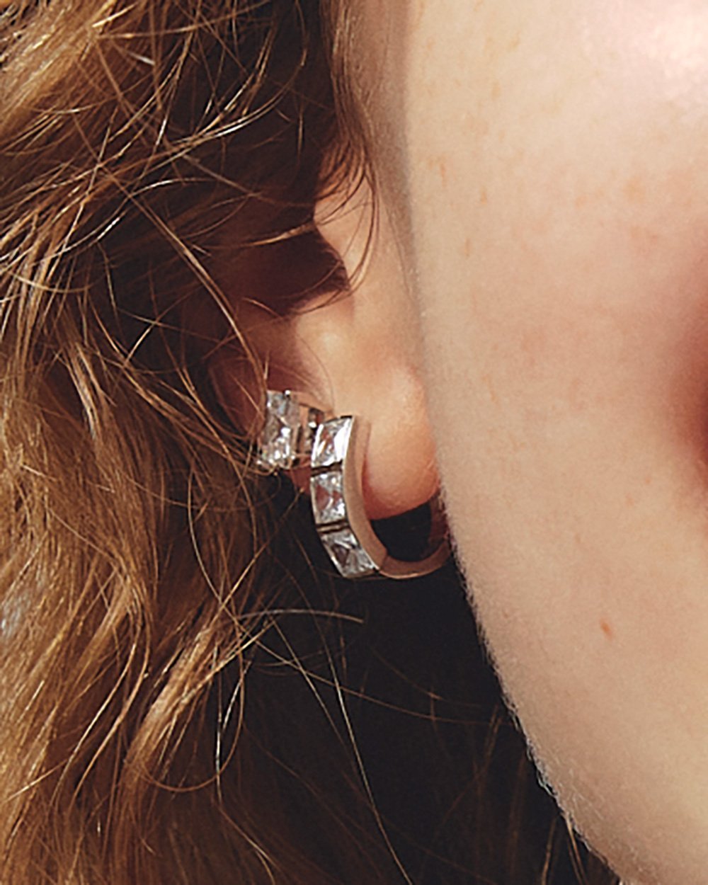 【エイチオーヴィー/H O V】のles bonbon/princess square hug pierce/プリンセス スクエア ハグ ピアス シルバー 人気、トレンドファッション・服の通販 founy(ファニー) 　ファッション　Fashion　レディースファッション　Fashion for Women　シルバー　Silver, Metallic Silver　スクエア　Square, Square Shape　ストーン　Stone, Gem-Like　デニム　Denim, Jeans Material　フープ　Hoop, Hoop Earrings　モノトーン　Monotone, Black and White　 other-1|ID: prp329100004893316 ipo3291000000036578063