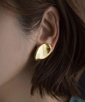 【エイチオーヴィー/H O V】のIRIS 47/blaze earring 人気、トレンドファッション・服の通販 founy(ファニー) ファッション Fashion レディースファッション Fashion for Women ジュエリー Jewelry ファッションリング Fashion Rings イヤリング・フープ・ドロップタイプ Hoop, Drop & Clip Earrings イヤリング Earrings エレガント 上品 Elegant キャップ Cap, Baseball Cap コーティング Coating, Coated Finish シリコン Silicone, Silicone Material ジュエリー Jewelry, Accessories なめらか Smooth, Silky Texture フィット Fit, Slim Fit モチーフ Motif, Design Theme 日本製 Made In Japan |ID:prp329100004893317