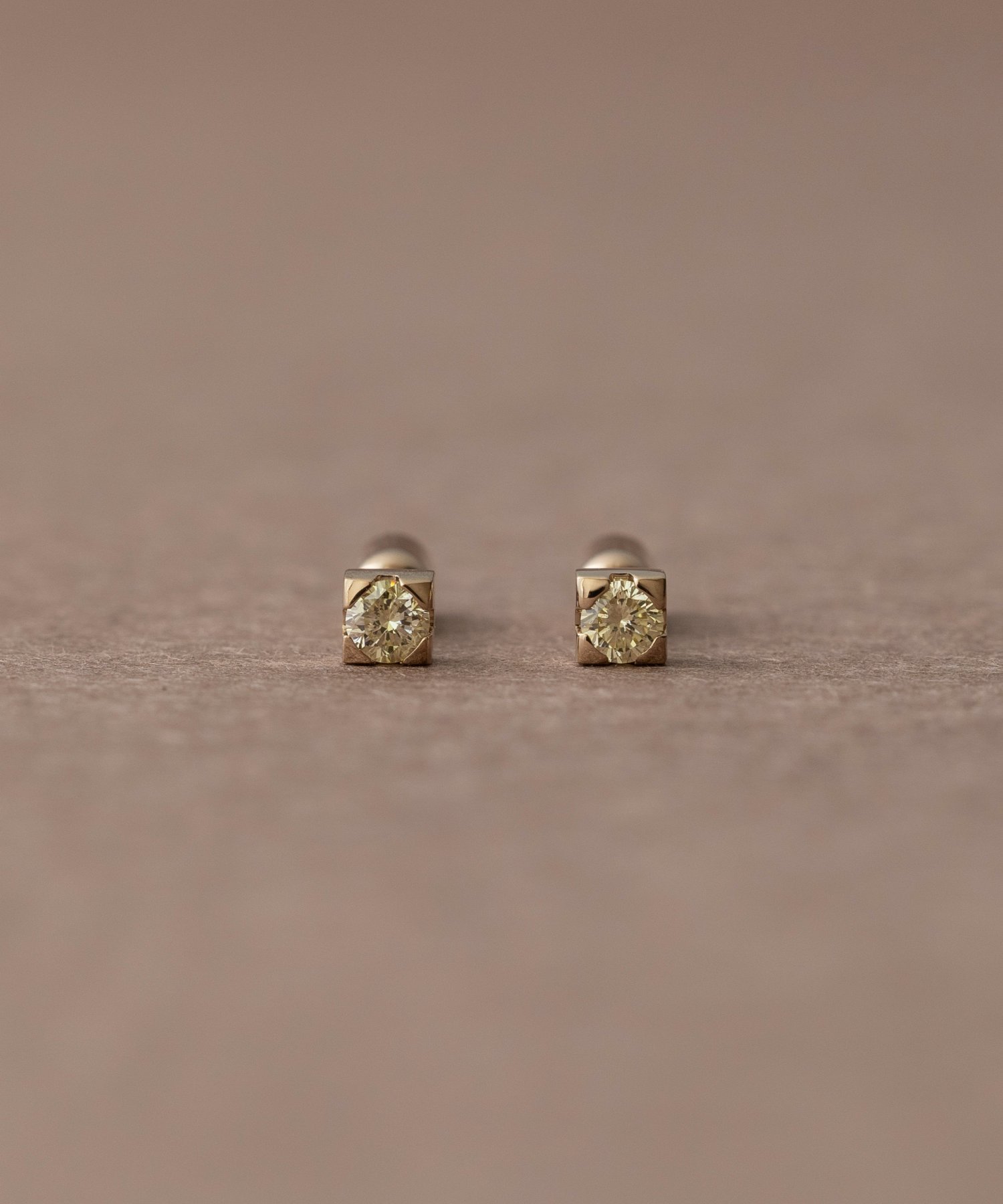 【エテ/ete】のトーン K18RBG SV925 ダイヤモンド ピアス ファビュラス 人気、トレンドファッション・服の通販 founy(ファニー) 　ファッション　Fashion　レディースファッション　Fashion for Women　イエロー　Yellow　コレクション　Collection, Seasonal Line　シンプル　Simple, Minimal　ジュエリー　Jewelry, Accessories　スクエア　Square, Square Shape　ダイヤモンド　Diamond, Brilliant Cut　フォルム　Silhouette, Form　モチーフ　Motif, Design Theme　 other-1|ID: prp329100004893378 ipo3291000000036578393