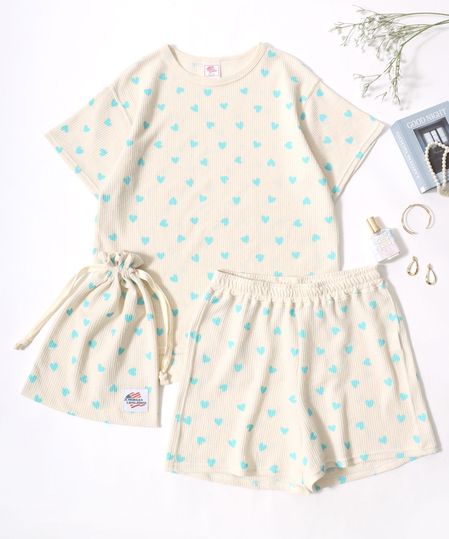 【ラザル/LAZAR】のJEMORGAN ジェーイーモーガン セットアップ レディース 花総柄 ワッフル 半袖 Tシャツ ショートパンツ ポーチ 3点セット ルームウェア パジャマ インテリア・キッズ・メンズ・レディースファッション・服の通販 founy(ファニー) ファッション Fashion レディースファッション Fashion for Women セットアップ Matching Sets レディースパンツ・ボトムス Pants & Trousers / Bottoms パンツ Pants & Trousers ショートパンツ・ハーフパンツ High-Waisted & Relaxed Shorts ポーチ&ミニバッグ Pouches & Mini Bags アウトドア Outdoor Clothing アメリカン American Style インナー Innerwear カラフル Colorful Design カーゴパンツ Cargo Pants, Utility Pants キャップ Cap, Baseball Cap サングラス Sunglasses, Shades サンダル Sandals, Summer Shoes サーマル Thermal, Waffle Knit ショート Short, Short Length シンプル Simple, Minimal スタンダード Standard, Basic スニーカー Sneakers, Trainers スポーツ Sports, Activewear セットアップ Set-Up, Coordinated Outfit トレンド Trend, Trending Now 人気 Popular, Best Seller 長袖 Long Sleeve, Full Sleeve パジャマ Pajamas, Sleepwear パーカー Hoodie, Parka ビッグ Big, Oversized フィット Fit, Slim Fit ベーシック Basic, Essential ブルー系|ID: prp329100004893446 ipo3291000000036578916