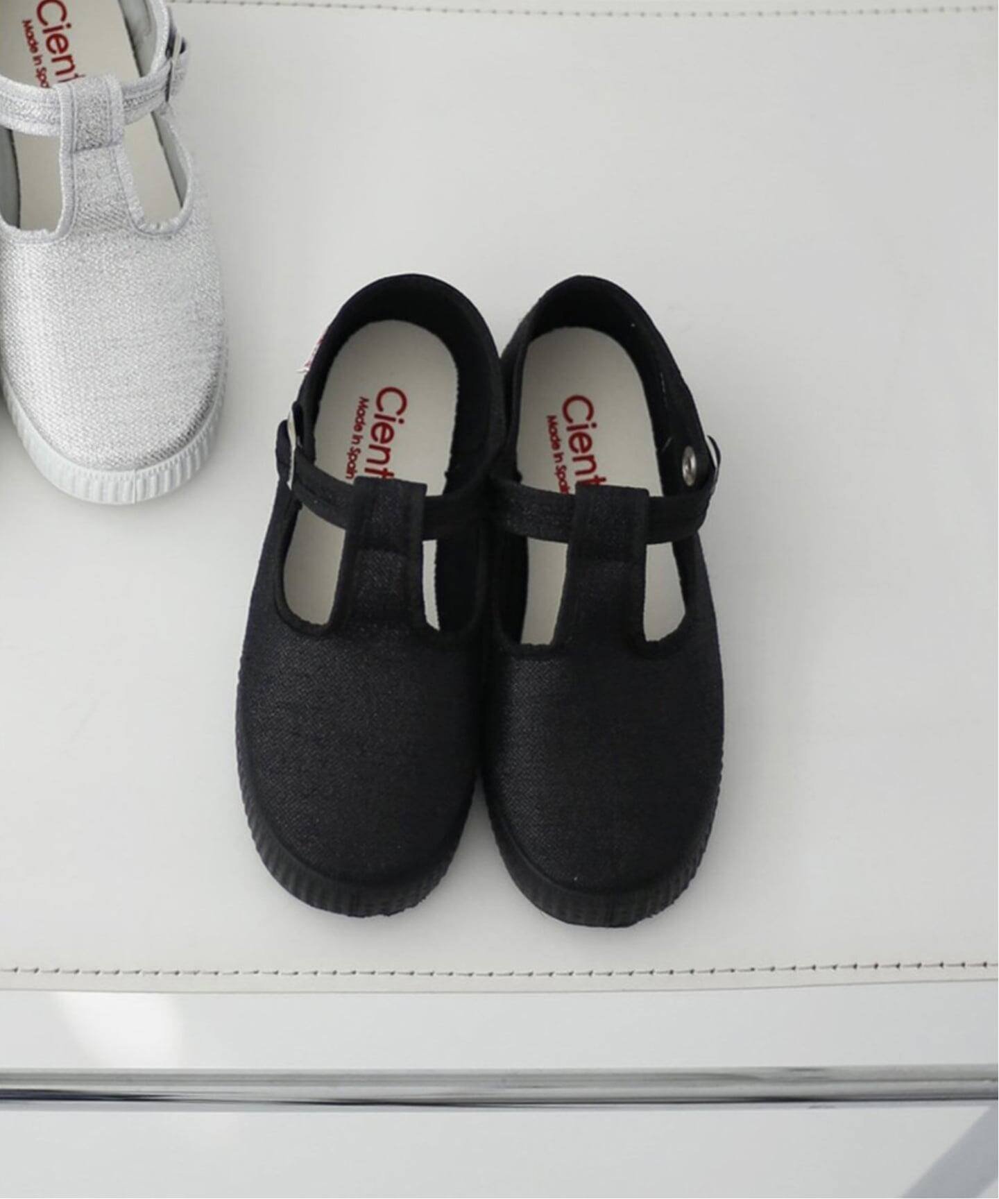 【イエナアンファン/IENA ENFANT / KIDS】の【Cienta/シエンタ】別注 ラメTストラップスニーカー kids インテリア・キッズ・メンズ・レディースファッション・服の通販 founy(ファニー) ファッション Fashion キッズファッション Fashion for Kids スニーカー Sneakers, Trainers スマート Smart, Elegant ラップ Wrap, Wrap Design 別注 Limited Edition, Custom Order ブラック|ID: prp329100004893630 ipo3291000000036580248