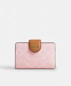 【コーチ/COACH】の【公式】ミディアム コーナー ジップ ウォレット・シグネチャー キャンバス 人気、トレンドファッション・服の通販 founy(ファニー) ファッション Fashion レディースファッション Fashion for Women アウトレット Outlet / Clearance キャンバス Canvas, Canvas Fabric シューズ Shoes, Footwear ジップ Zip, Zipper 財布 Wallet, Purse thumbnail PINK|ID: prp329100004893907 ipo3291000000036582160