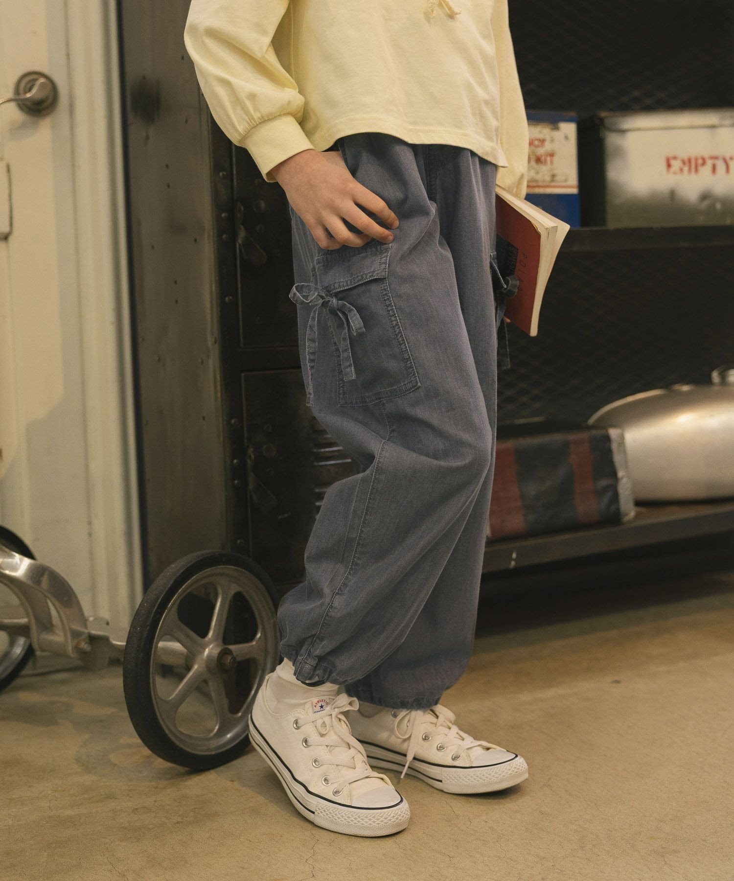 【グローバルワーク/GLOBAL WORK / KIDS】のカーブドロストリボンパンツ/キッズ/646205 人気、トレンドファッション・服の通販 founy(ファニー) 　ファッション　Fashion　キッズファッション　Fashion for Kids　ボトムス　Bottoms　おすすめ　Recommended / Our Picks　ドローコード　Drawcord, Drawstring Cord　フリル　Frill, Ruffle　ポケット　Pocket, Pocket Detail　リボン　Ribbon, Bow　リラックス　Relax, Relaxed Fit　 other-1|ID: prp329100004896194 ipo3291000000036607611