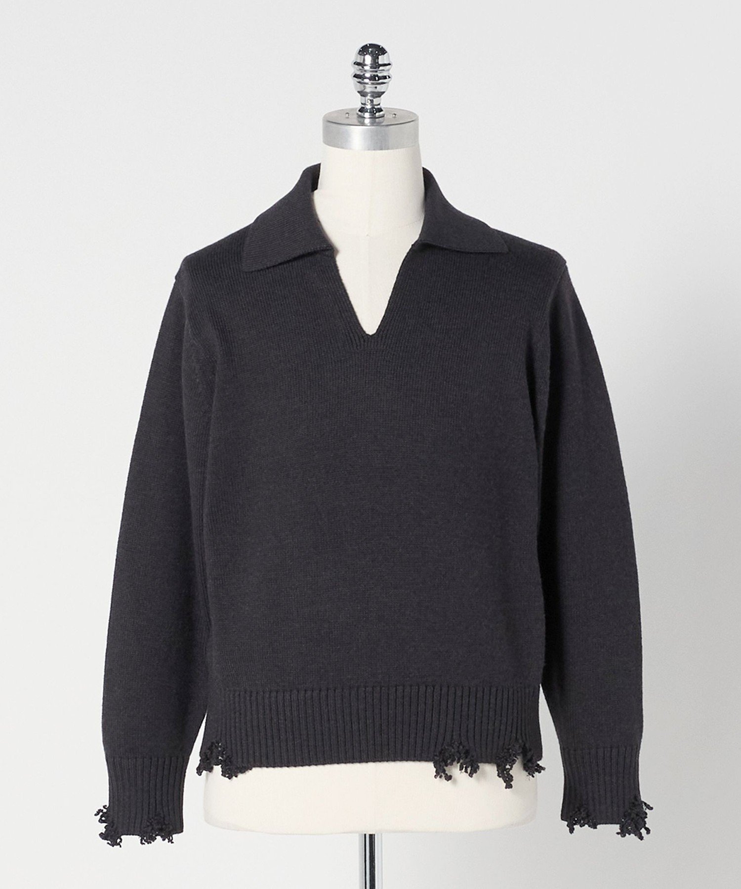 【ユナイテッドアローズ/UNITED ARROWS】のLOEFF ダメージ スキッパー ニット UNISEX インテリア・キッズ・メンズ・レディースファッション・服の通販 founy(ファニー) 　ファッション　Fashion　レディースファッション　Fashion for Women　トップス・カットソー　Cut & Sew Tops　ニット　Knit Tops & Sweaters　ユニセックス　Unisex, Genderless　おすすめ　Recommended / Our Picks　スキッパー　Skipper, Open Collar　ダメージ　Distressed, Destroyed　DK.GRAY|ID: prp329100004896352 ipo3291000000036608966