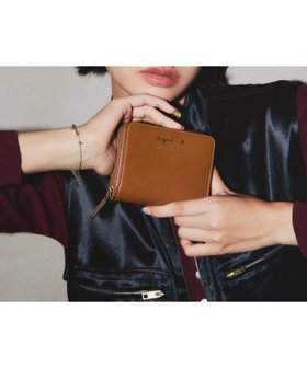 【アニエスベー ファム/agnes b. FEMME】のレザー 二つ折りウォレット ZAW01-06 人気、トレンドファッション・服の通販 founy(ファニー) ファッション Fashion レディースファッション Fashion for Women ウォレット Wallet コンパクト Compact, Small Size シンプル Simple, Minimal エレガント 上品 Elegant |ID:prp329100004896406