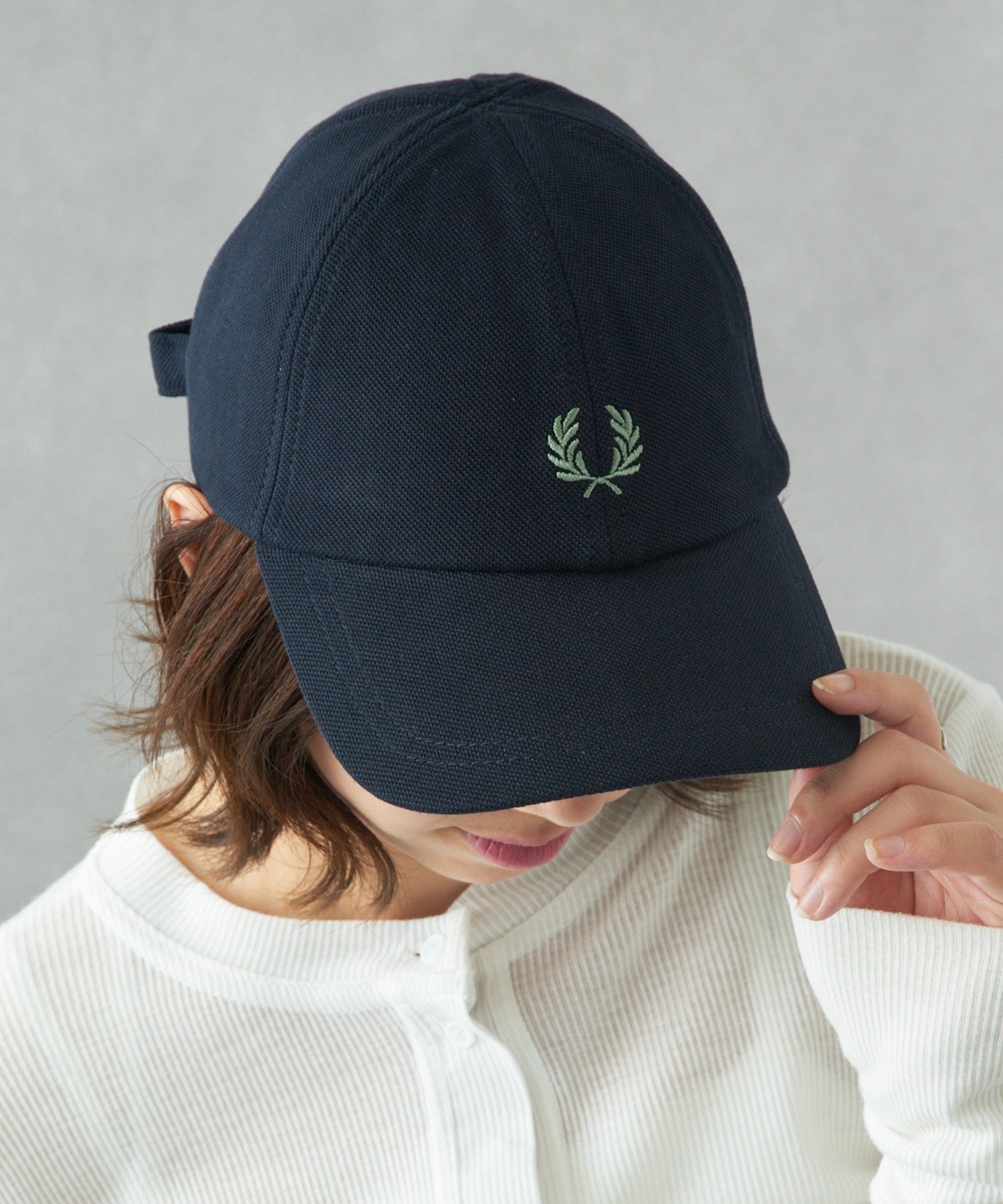 【カセットチャート/Cassette Chart】のFRED PERRY/PIQUE CLASSIC CAP HW2295 フレッドペリー キャップ インテリア・キッズ・メンズ・レディースファッション・服の通販 founy(ファニー) 　ファッション　Fashion　レディースファッション　Fashion for Women　キャップ　Cap, Baseball Cap　クラシック　Classic, Timeless Style　鹿の子　Piqué, Kanoko Fabric　シンプル　Simple, Minimal　人気　Popular, Best Seller　フロント　Front, Front Design　ポロシャツ　Polo Shirt, Collared Tee　モッズコート　Mods Coat, Military Parka　再入荷　Restock / Back in Stock　エレガント 上品　Elegant　NVY2|ID: prp329100004896552 ipo3291000000036610523