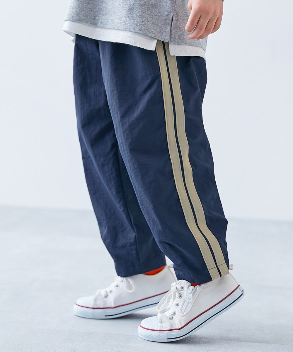 【デビロック/devirock / KIDS】の【水はじく】撥水ナイロン トラックパンツ(セットアップ可能) 子供服 キッズ 26SS インテリア・キッズ・メンズ・レディースファッション・服の通販 founy(ファニー) 　ファッション　Fashion　キッズファッション　Fashion for Kids　ボトムス　Bottoms　ジャケット　Jacket, Outerwear　セットアップ　Set-Up, Coordinated Outfit　トレンド　Trend, Trending Now　バルーン　Balloon, Balloon Silhouette　おすすめ　Recommended / Our Picks　2026年　2026　003-ライン-ネイビー|ID: prp329100004898515 ipo3291000000036647138