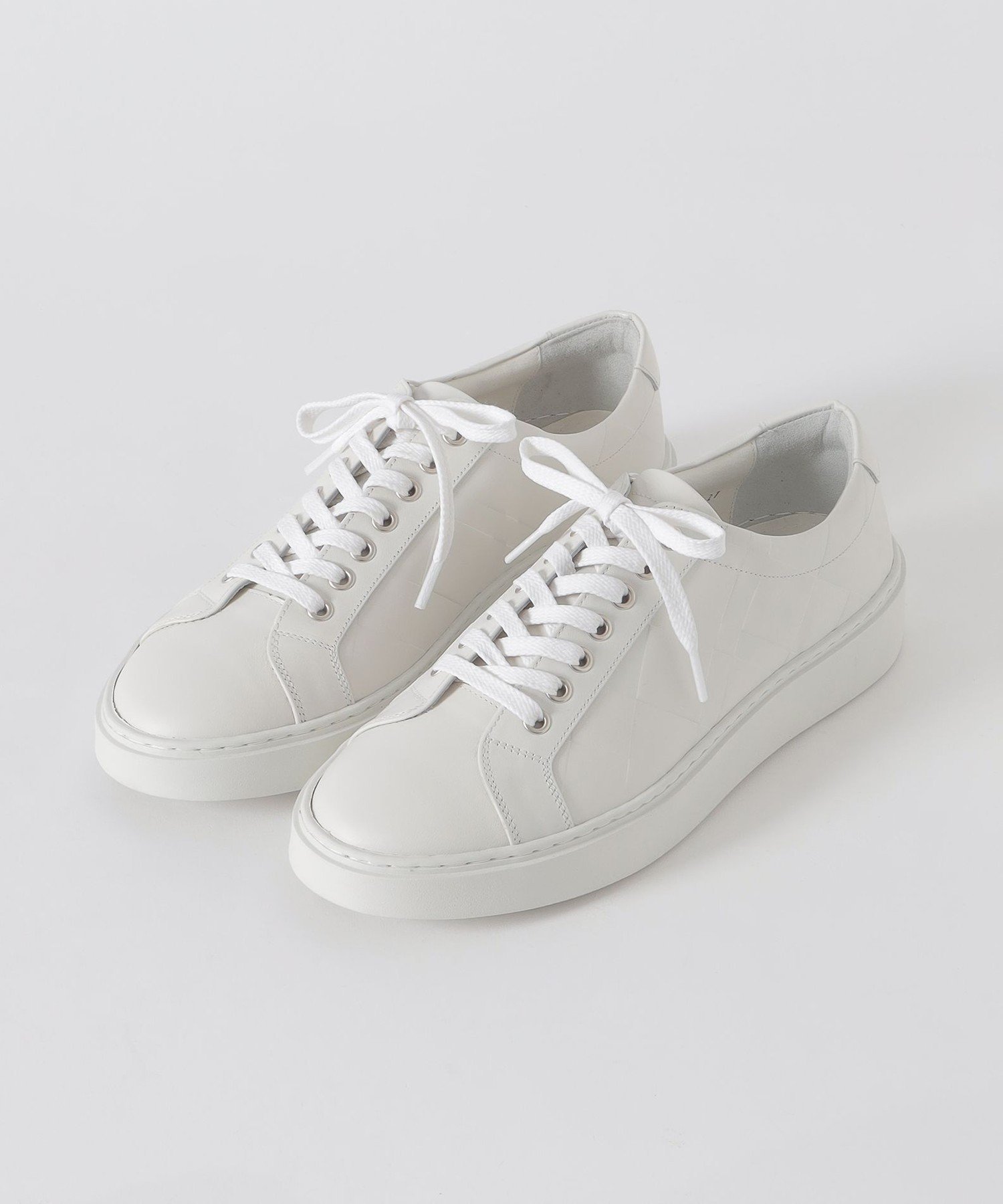 【ブルーレーベル ブラックレーベル クレストブリッジ/BLUE LABEL BLACK LABEL CRESTBRIDGE / MEN】のエンボスクレストブリッジチェックレザースニーカー 人気、トレンドファッション・服の通販 founy(ファニー) 　ファッション　Fashion　メンズファッション　Fashion for Men　シューズ・靴　Shoes　スニーカー / カジュアルにもスポーティにも　Sneakers & Trainers　シンプル　Simple, Minimal　スニーカー　Sneakers, Trainers　フィット　Fit, Slim Fit　日本製　Made In Japan　 other-1|ID: prp329100004898527 ipo3291000000036647281