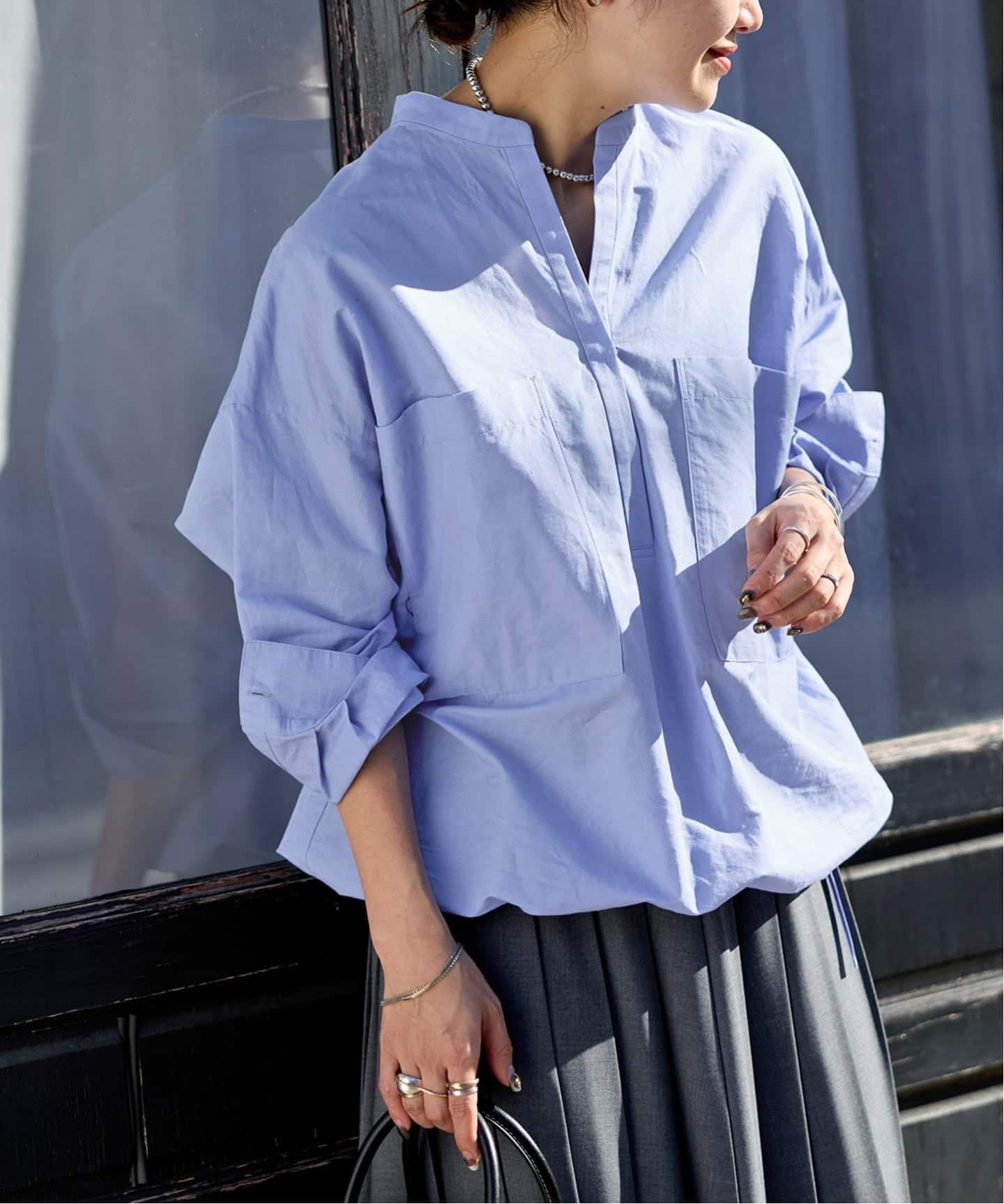 【ジャーナルスタンダード/JOURNAL STANDARD】の《追加》ハードマンズリネンコットンスキッパーシャツ インテリア・キッズ・メンズ・レディースファッション・服の通販 founy(ファニー) 　ファッション　Fashion　レディースファッション　Fashion for Women　トップス・カットソー　Cut & Sew Tops　シャツ・ブラウス・オフィスカジュアル　Elegant Blouses & Button-Ups　インナー　Innerwear　スキッパー　Skipper, Open Collar　ブラウジング　Blouson Silhouette, Cinched Waist　ポケット　Pocket, Pocket Detail　リネン　Linen, Linen Fabric　エレガント 上品　Elegant　ブルー A|ID: prp329100004898599 ipo3291000000036648009