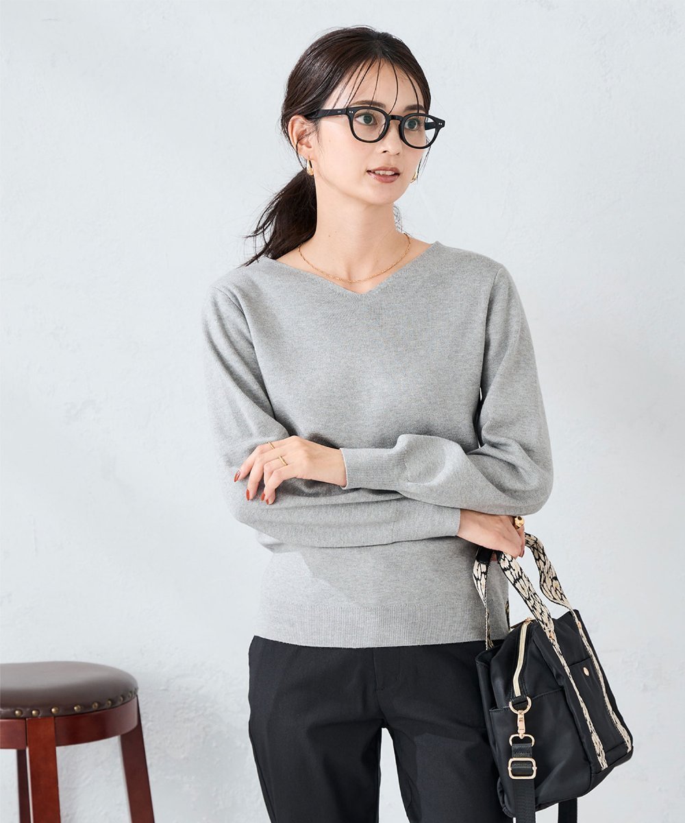 【アー ヴェー ヴェー/a.v.v】の【洗える】Vネックパフスリーブスプリングニット 人気、トレンドファッション・服の通販 founy(ファニー) 　ファッション　Fashion　レディースファッション　Fashion for Women　トップス・カットソー　Cut & Sew Tops　ニット　Knit Tops & Sweaters　Vネックトップス　V-Neck Tops / V-Cut Neckline Shirts　アンサンブル　Ensemble Set　インナー　Innerwear　洗える　Machine Washable　カーディガン　Cardigan, Knitwear　ジャケット　Jacket, Outerwear　スリーブ　Sleeve, Long Sleeve / Short Sleeve　トレンド　Trend, Trending Now　人気　Popular, Best Seller　長袖　Long Sleeve, Full Sleeve　ベーシック　Basic, Essential　ボトム　Bottoms, Lower Wear　再入荷　Restock / Back in Stock　ビジネス 仕事 通勤　Business / Work / Commuting　 other-1|ID: prp329100004898660 ipo3291000000036648639