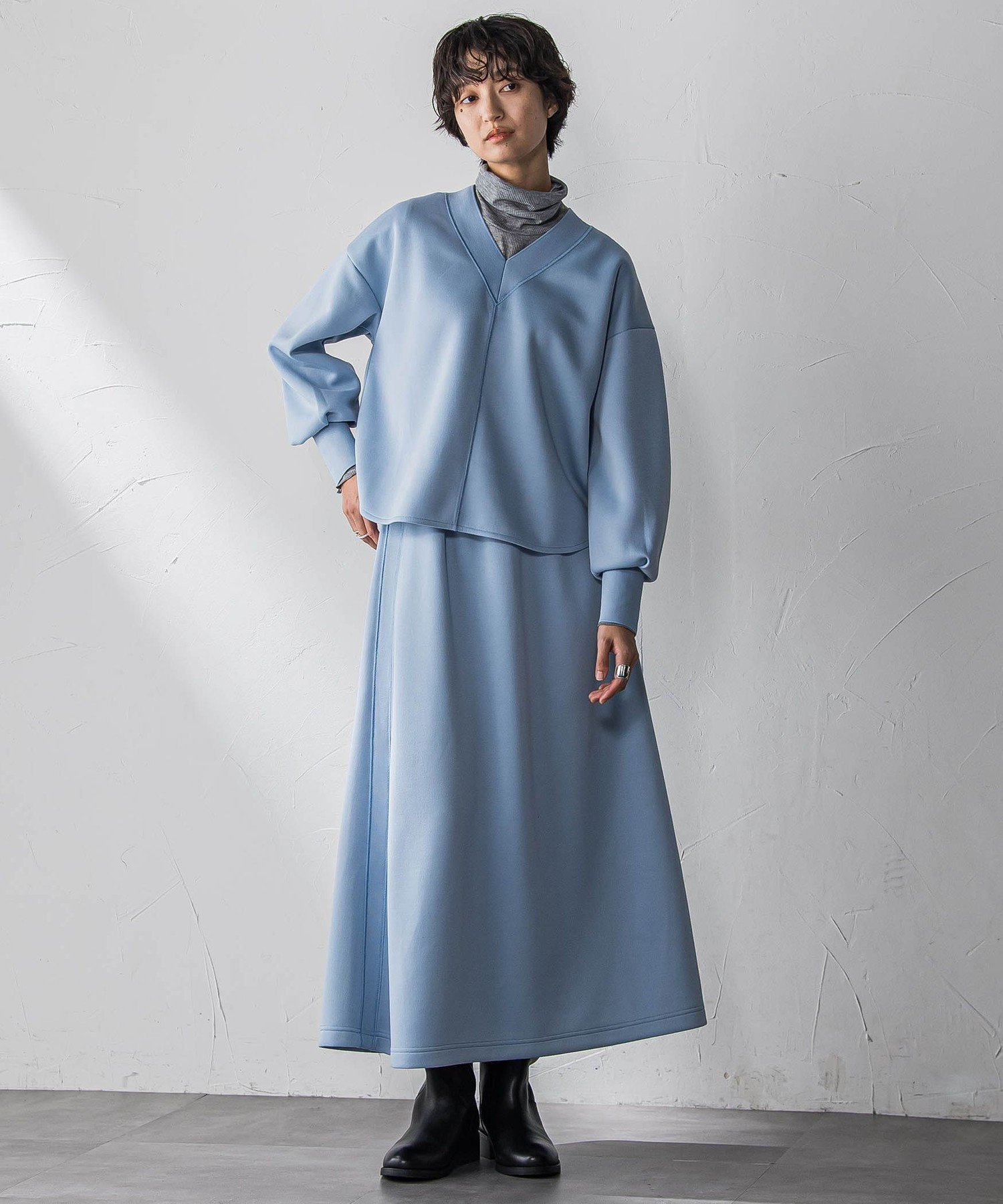 【メイソングレイ/MAYSON GREY】の軽量ボンディングスカートセットアップ≪洗濯機で洗える≫ インテリア・キッズ・メンズ・レディースファッション・服の通販 founy(ファニー) 　ファッション　Fashion　レディースファッション　Fashion for Women　セットアップ　Matching Sets　スカート・ミニ/ミディ/マキシ　Skirts / Mini, Midi & Maxi Skirts　インナー　Innerwear　洗える　Machine Washable　コンパクト　Compact, Small Size　軽量　Lightweight, Ultra Light　スニーカー　Sneakers, Trainers　スリーブ　Sleeve, Long Sleeve / Short Sleeve　セットアップ　Set-Up, Coordinated Outfit　長袖　Long Sleeve, Full Sleeve　ハイネック　High Neck, Mock Neck　フィット　Fit, Slim Fit　フレア　Flare, Flared　ボンディング　Bonding, Bonded Fabric　無地　Plain, Solid Color　冬　Winter / This Winter　A/W・秋冬　Autumn/Winter　おすすめ　Recommended / Our Picks　セレモニー　Ceremony　2025年　2025　2025-2026秋冬・A/W　Autumn/Winter 2025–26 AW25–26　ブルー|ID: prp329100004898724 ipo3291000000036649282