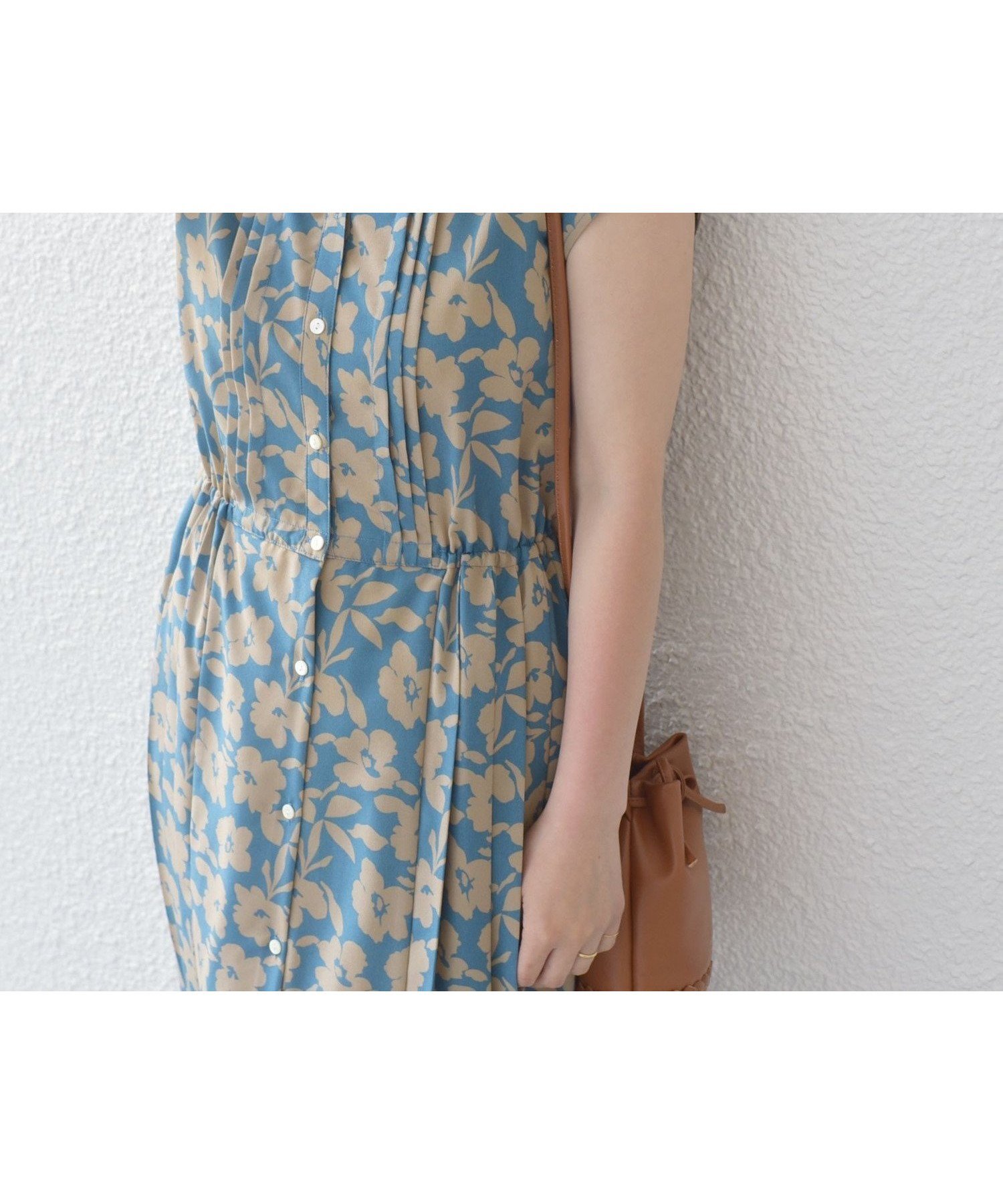 【シップス フォー ウィメン/SHIPS】の【WEB限定】 洗濯機可能 ドット 花柄 サイド プリーツ フレンチスリーブ ワンピース インテリア・キッズ・メンズ・レディースファッション・服の通販 founy(ファニー) 　ファッション　Fashion　レディースファッション　Fashion for Women　ワンピース　Dresses　スキッパー　Skipper, Open Collar　スリーブ　Sleeve, Long Sleeve / Short Sleeve　ドット　Polka Dot, Dot Pattern　フレンチ　French, French Style　プリント　Print, Printed Pattern　プリーツ　Pleats, Pleated　スカイブルー|ID: prp329100004898747 ipo3291000000036649363