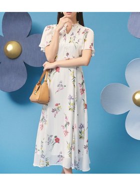 【セルフォード/CELFORD】のボタニカルプリントワンピース 人気、トレンドファッション・服の通販 founy(ファニー) ファッション Fashion レディースファッション Fashion for Women ワンピース Dresses ウェーブ Wavy Pattern 春 Spring サテン Satin, Glossy Fabric ストライプ Stripe, Striped Pattern スマート Smart, Elegant スリーブ Sleeve, Long Sleeve / Short Sleeve バランス Balance, Style Balance フレア Flare, Flared プリント Print, Printed Pattern マーメイド Mermaid, Fishtail Silhouette リボン Ribbon, Bow おすすめ Recommended / Our Picks |ID:prp329100004898754