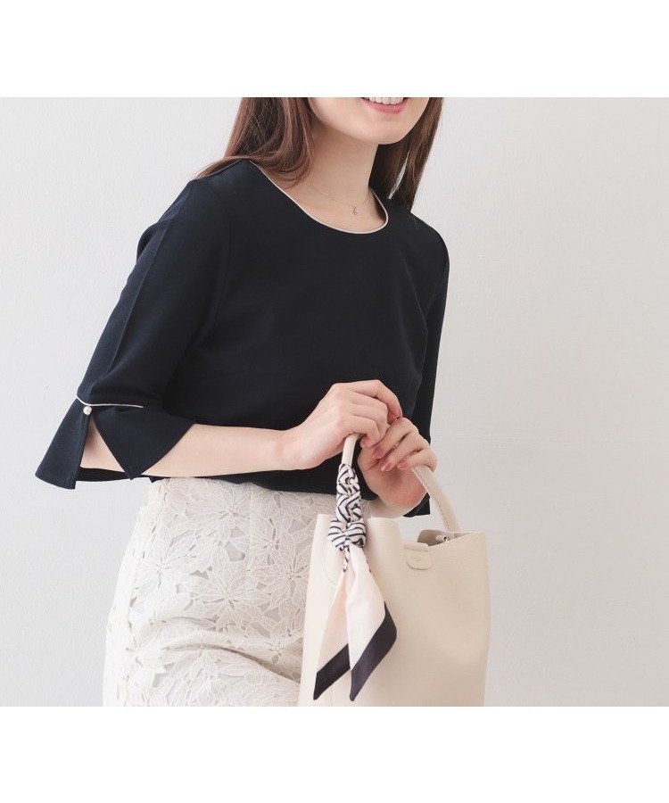 【インデックス/INDEX】のフレアスリーブバイカラートップス【洗濯機OK/接触冷感/UVケア】 インテリア・キッズ・メンズ・レディースファッション・服の通販 founy(ファニー) 　ファッション　Fashion　レディースファッション　Fashion for Women　トップス・カットソー　Cut & Sew Tops　スマート　Smart, Elegant　スリーブ　Sleeve, Long Sleeve / Short Sleeve　バランス　Balance, Style Balance　パール　Pearl, Pearl Accent　フレア　Flare, Flared　ミラノ　Milano Style, Italian-Inspired　エレガント 上品　Elegant　ネイビー|ID: prp329100004898755 ipo3291000000036649392