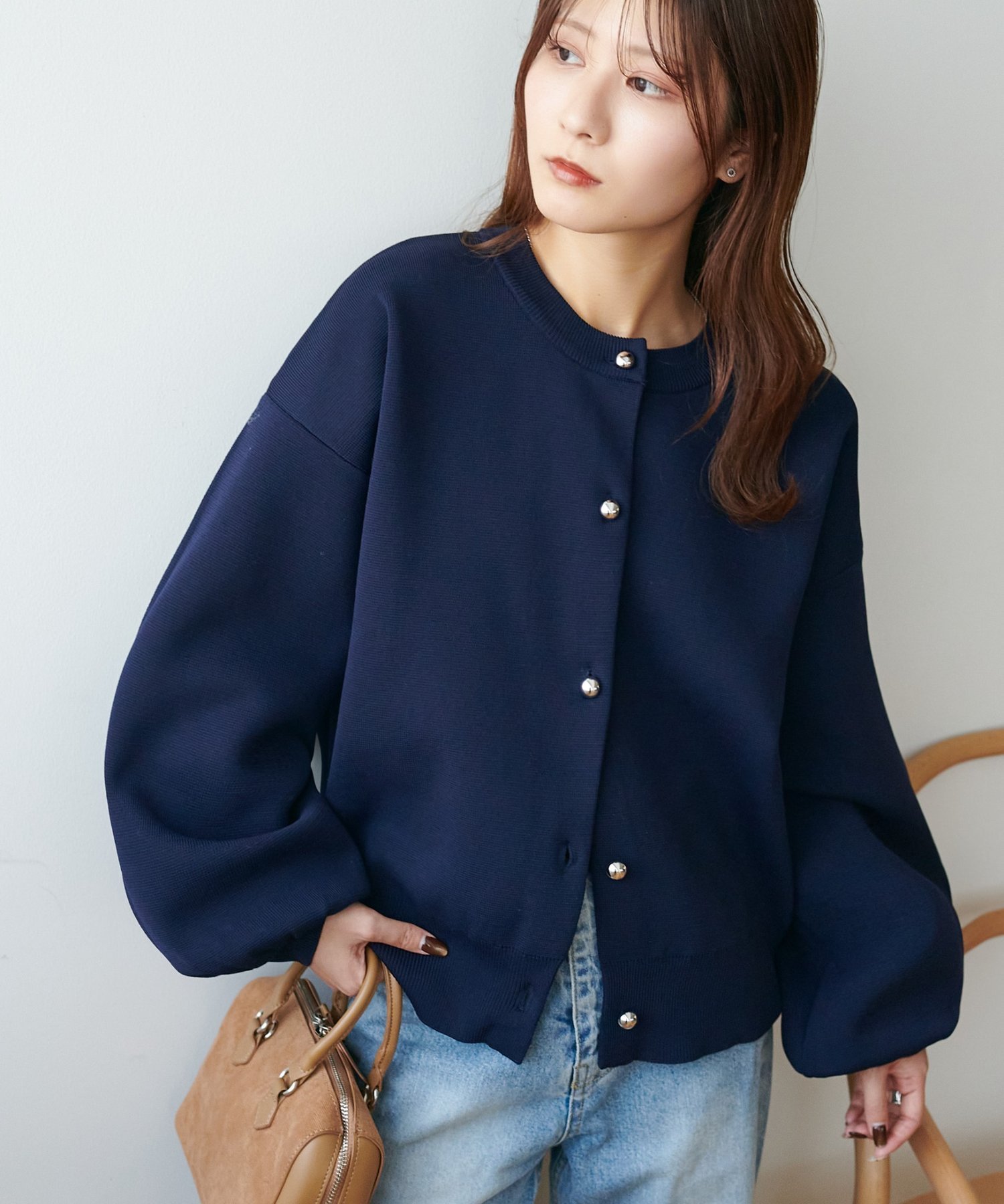 【ディスコート/Discoat】のメタル釦スポンディッシュカーディガン《WEB限定カラーあり》 インテリア・キッズ・メンズ・レディースファッション・服の通販 founy(ファニー) 　ファッション　Fashion　レディースファッション　Fashion for Women　トップス・カットソー　Cut & Sew Tops　カーディガン・羽織り　Layered Style Cardigans　カーディガン　Cardigan, Knitwear　キャミソール　Camisole, Spaghetti Strap Top　キャミワンピース　Cami Dress, Slip Dress　スウェット / スエット　Sweatshirt, Sweatwear　スラックス　Slacks, Dress Pants　タートル　Turtleneck, Turtle Collar　タートルネック　Turtleneck, High Neck　デニム　Denim, Jeans Material　トレンド　Trend, Trending Now　人気　Popular, Best Seller　羽織　Haori, Light Jacket　メタル　Metal, Metal Parts　おすすめ　Recommended / Our Picks　ネイビー|ID: prp329100004900299 ipo3291000000036664832